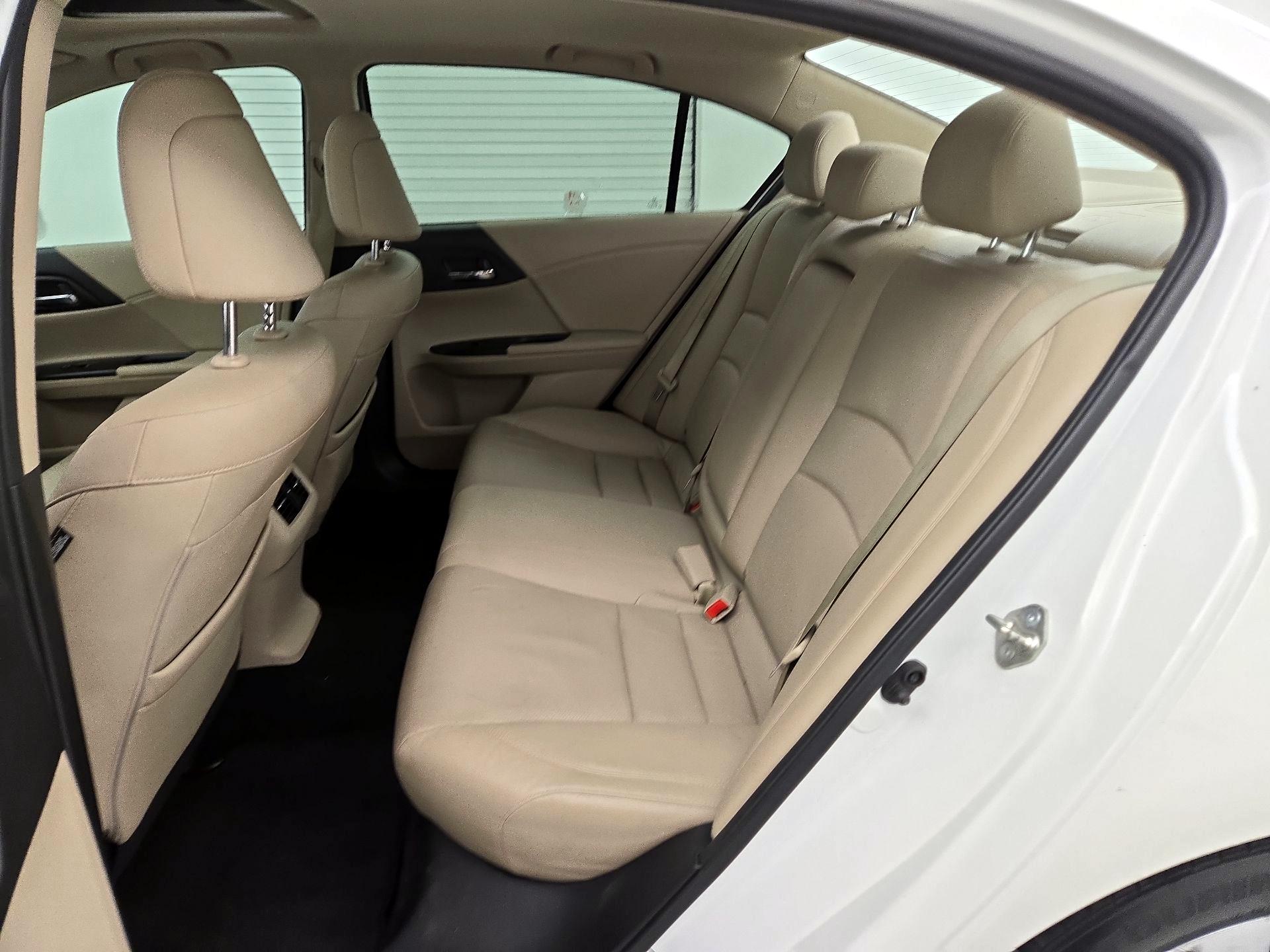 Thumbnail: 2015 Honda Accord - 20