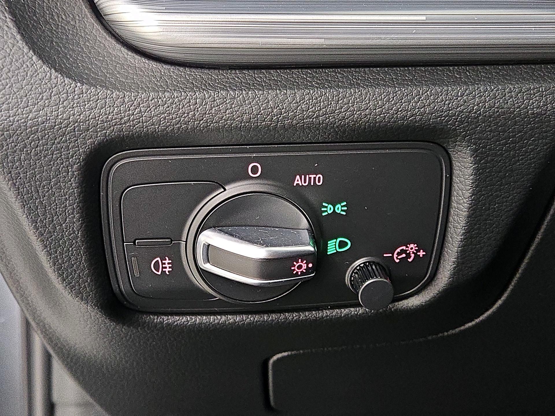 Thumbnail: 2015 Audi A3 - 13