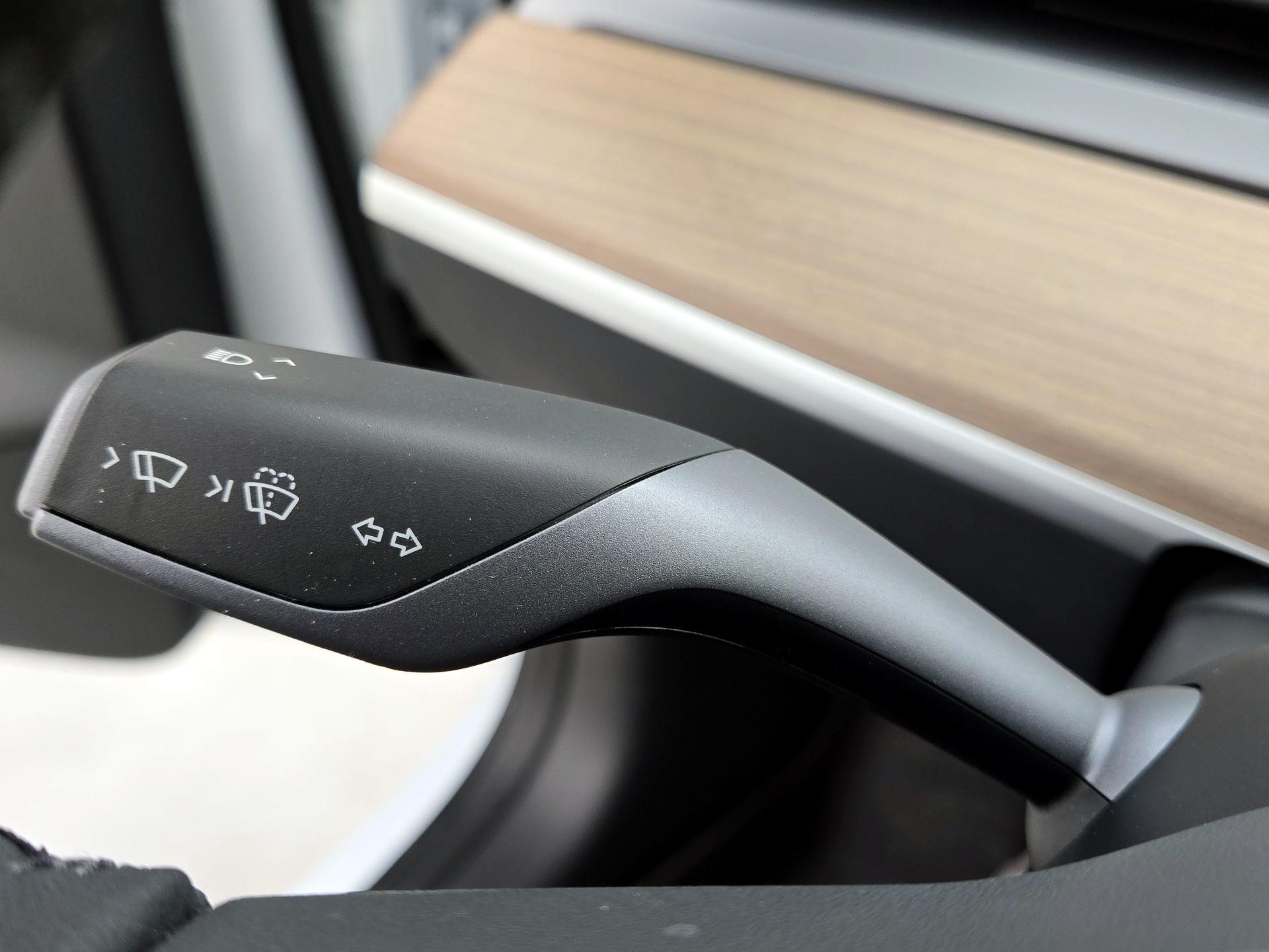 Thumbnail: 2023 Tesla Model 3 - 13