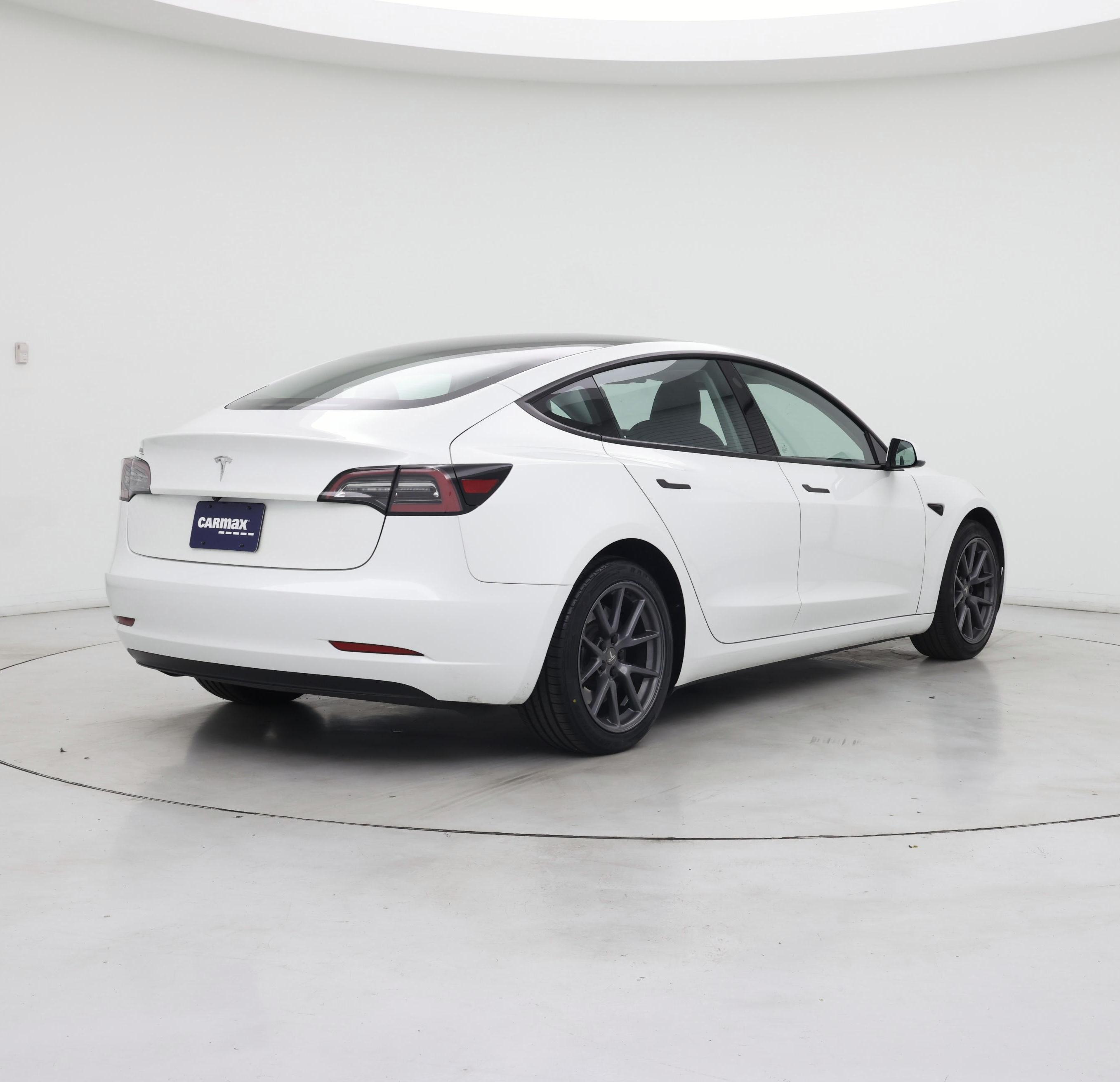 Thumbnail: 2023 Tesla Model 3 - 8