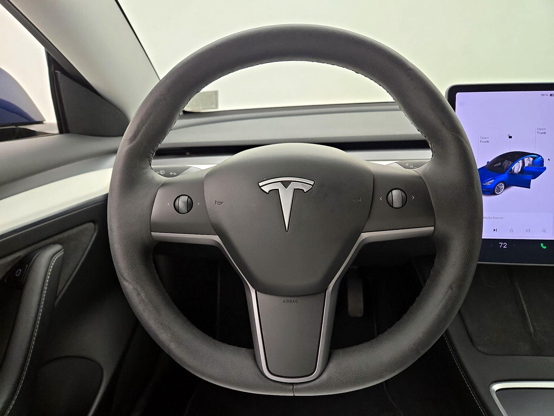 Thumbnail: 2022 Tesla Model 3 - 10