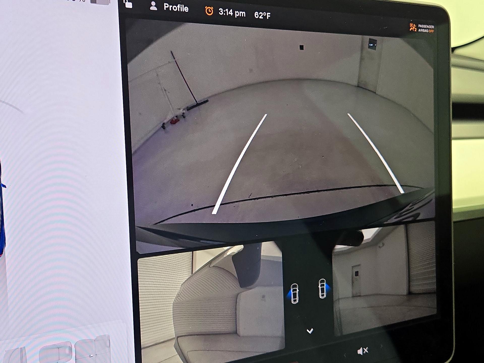 Thumbnail: 2022 Tesla Model 3 - 14