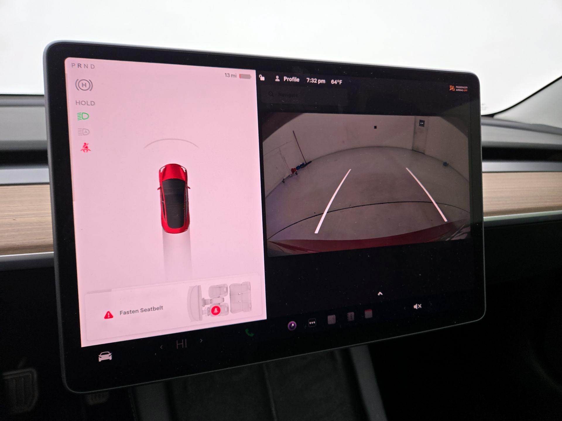 Thumbnail: 2022 Tesla Model 3 - 14