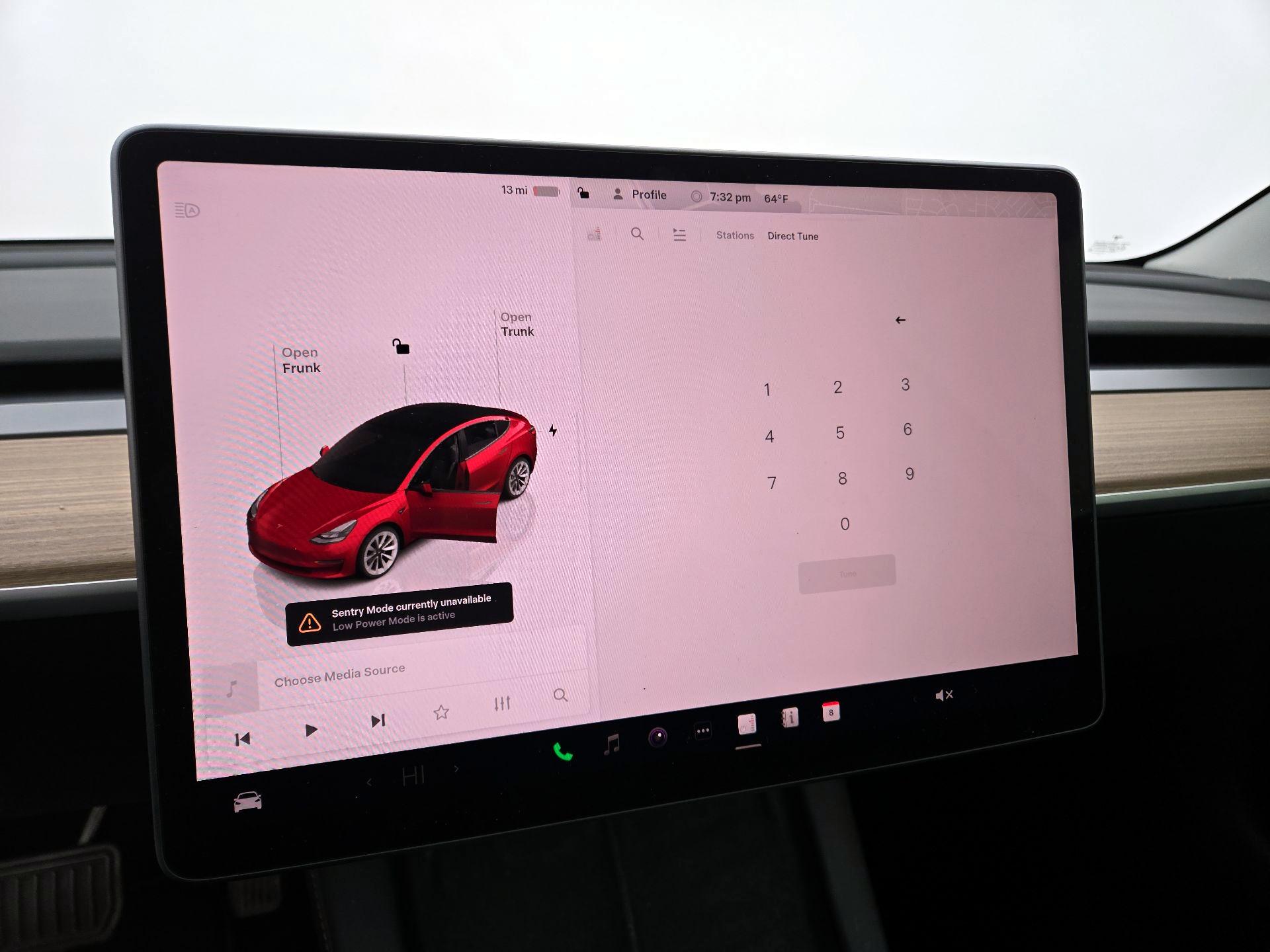 Thumbnail: 2022 Tesla Model 3 - 15