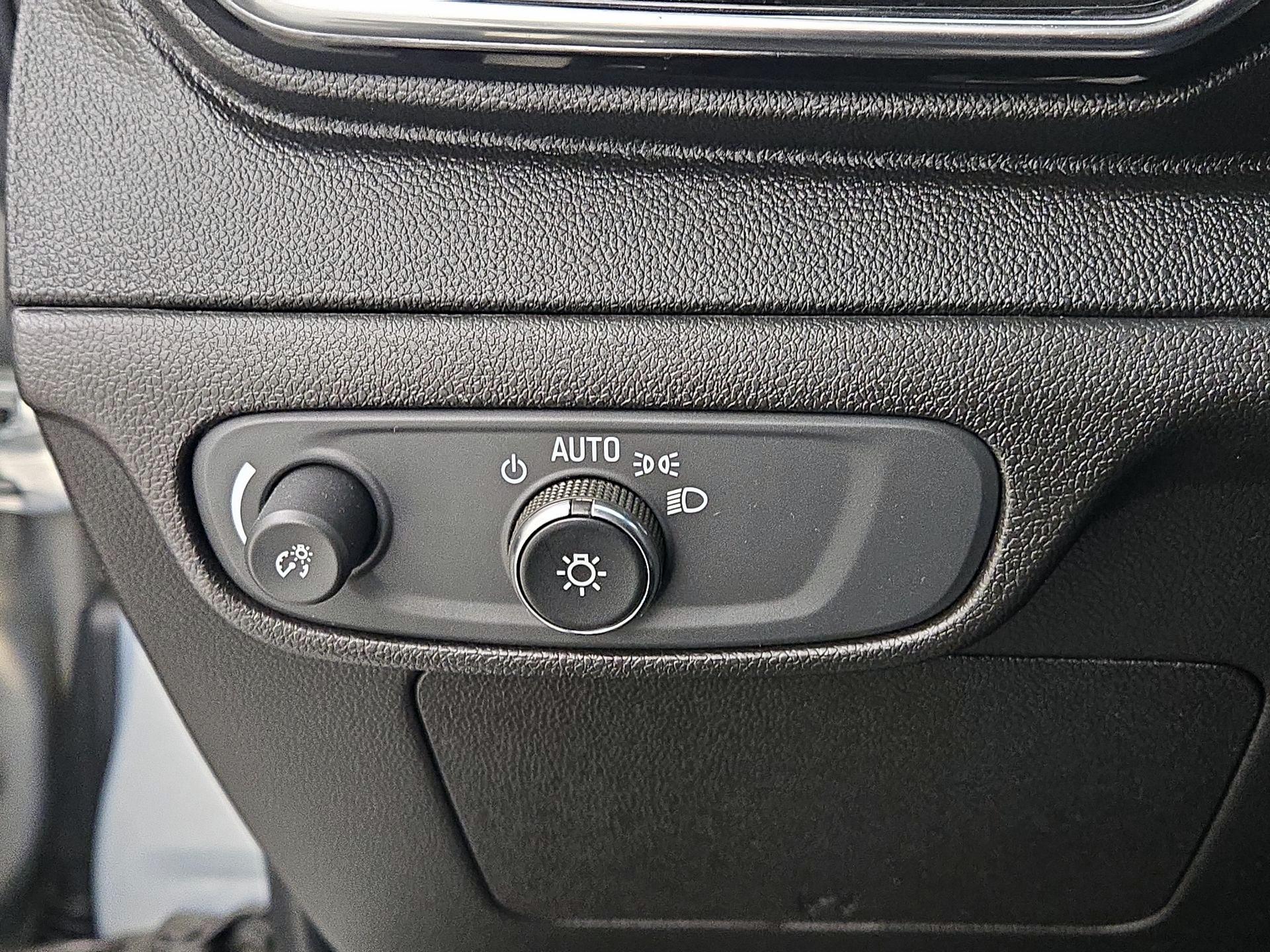 Thumbnail: 2023 Chevrolet Bolt EV - 13