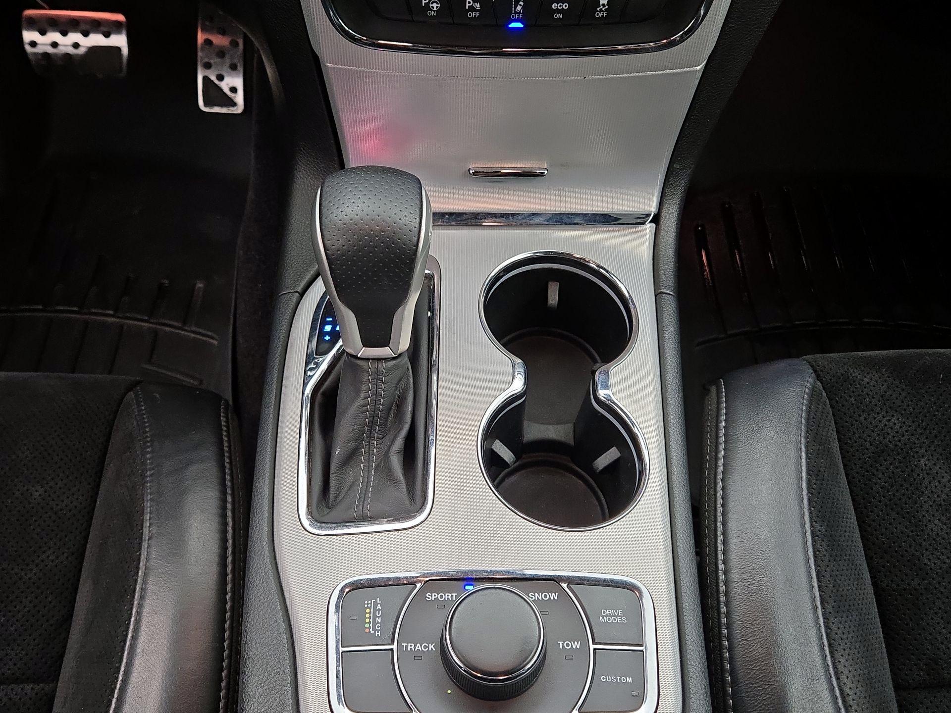 Thumbnail: 2018 Jeep Grand Cherokee - 17