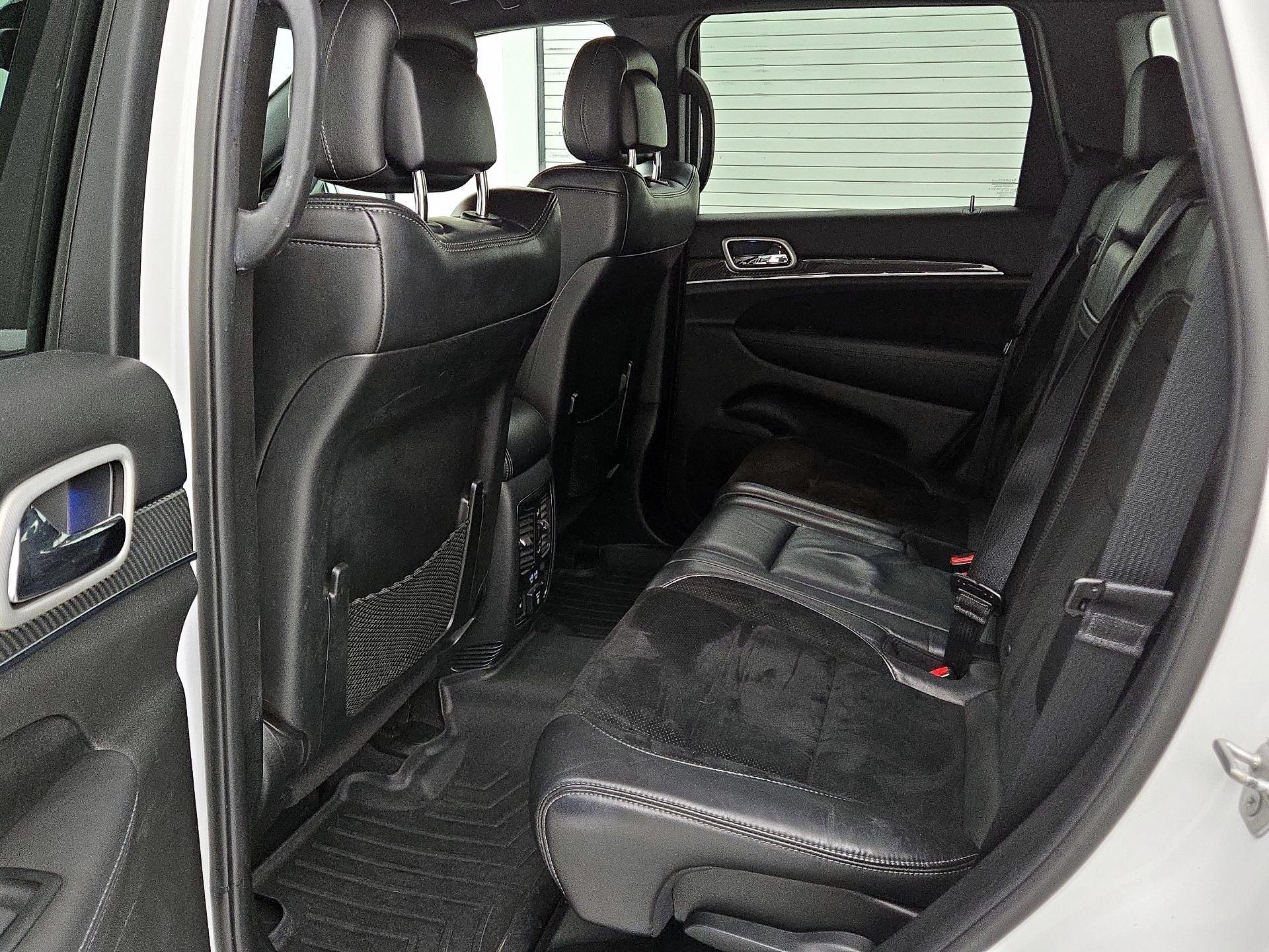 Thumbnail: 2018 Jeep Grand Cherokee - 18