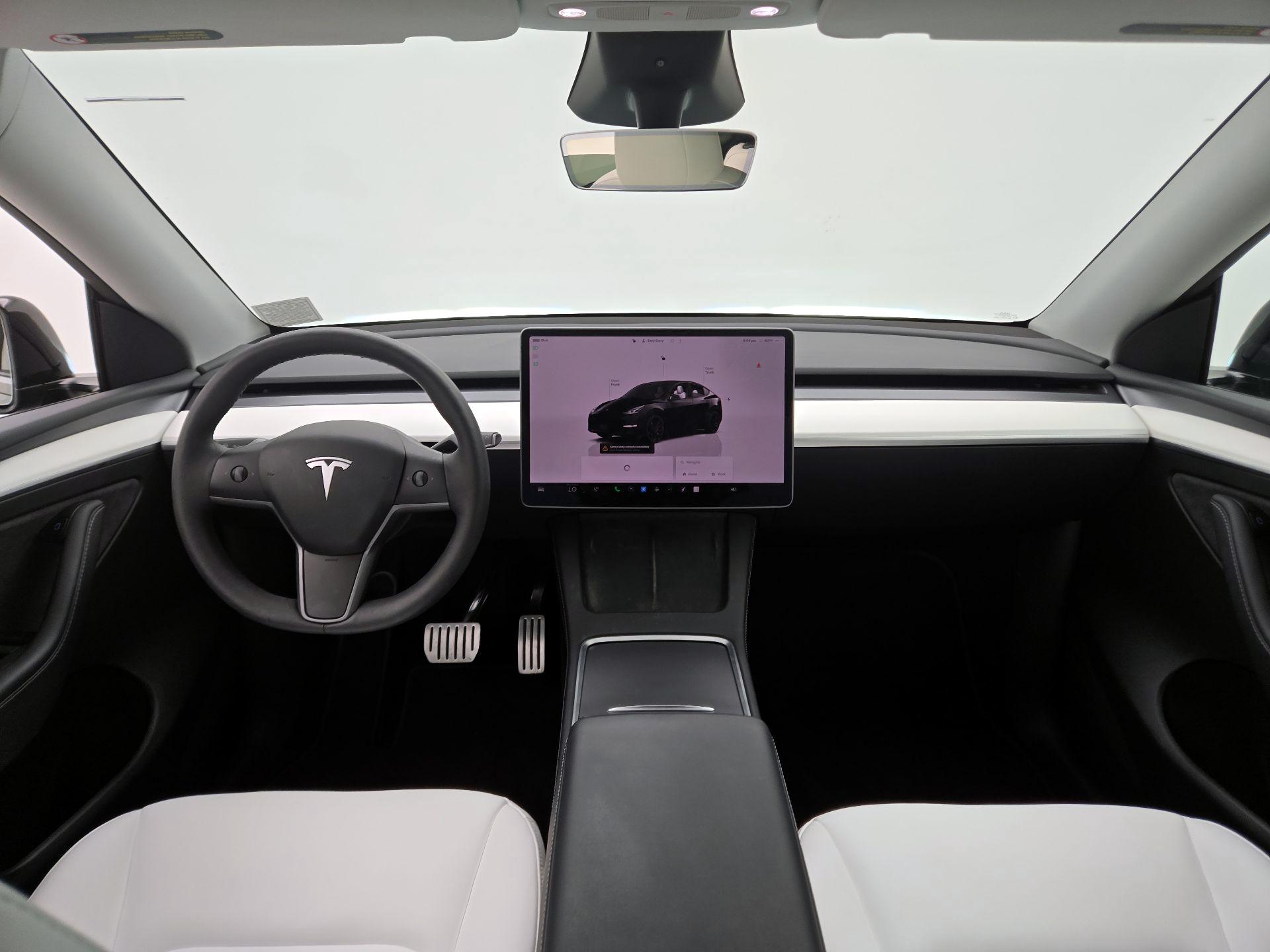 Thumbnail: 2024 Tesla Model Y - 9