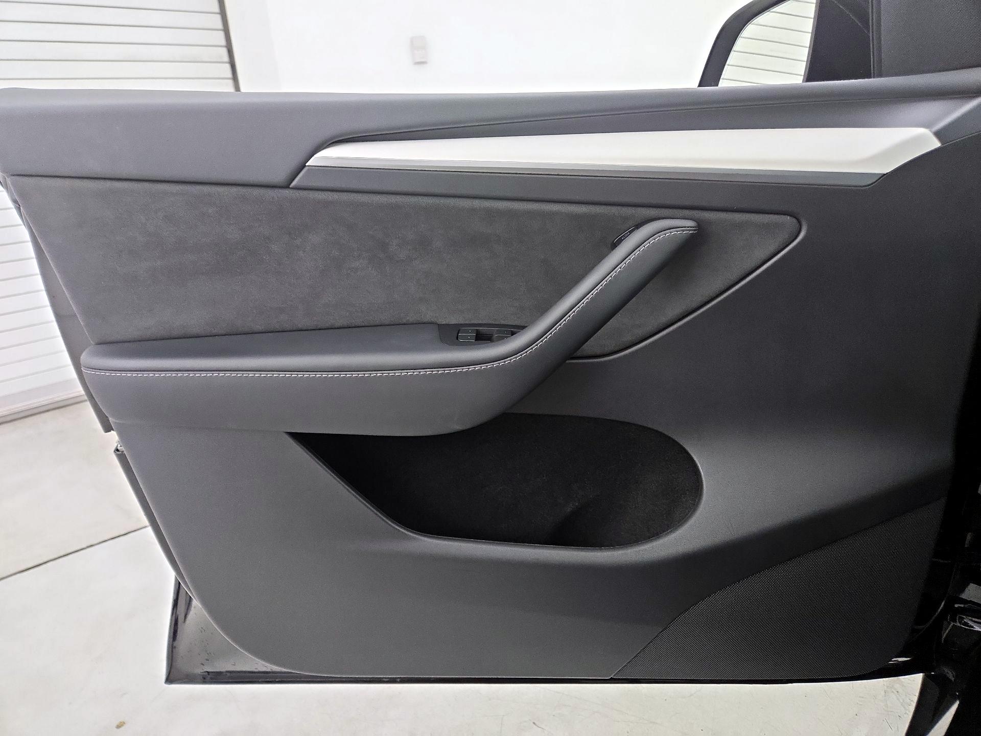 Thumbnail: 2024 Tesla Model Y - 12