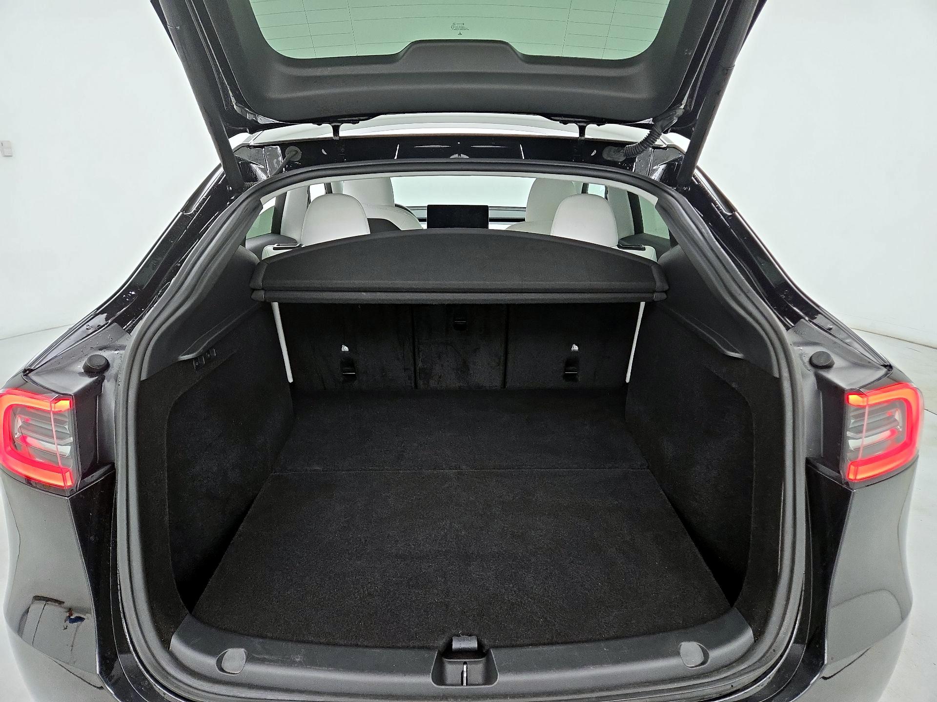 Thumbnail: 2024 Tesla Model Y - 20