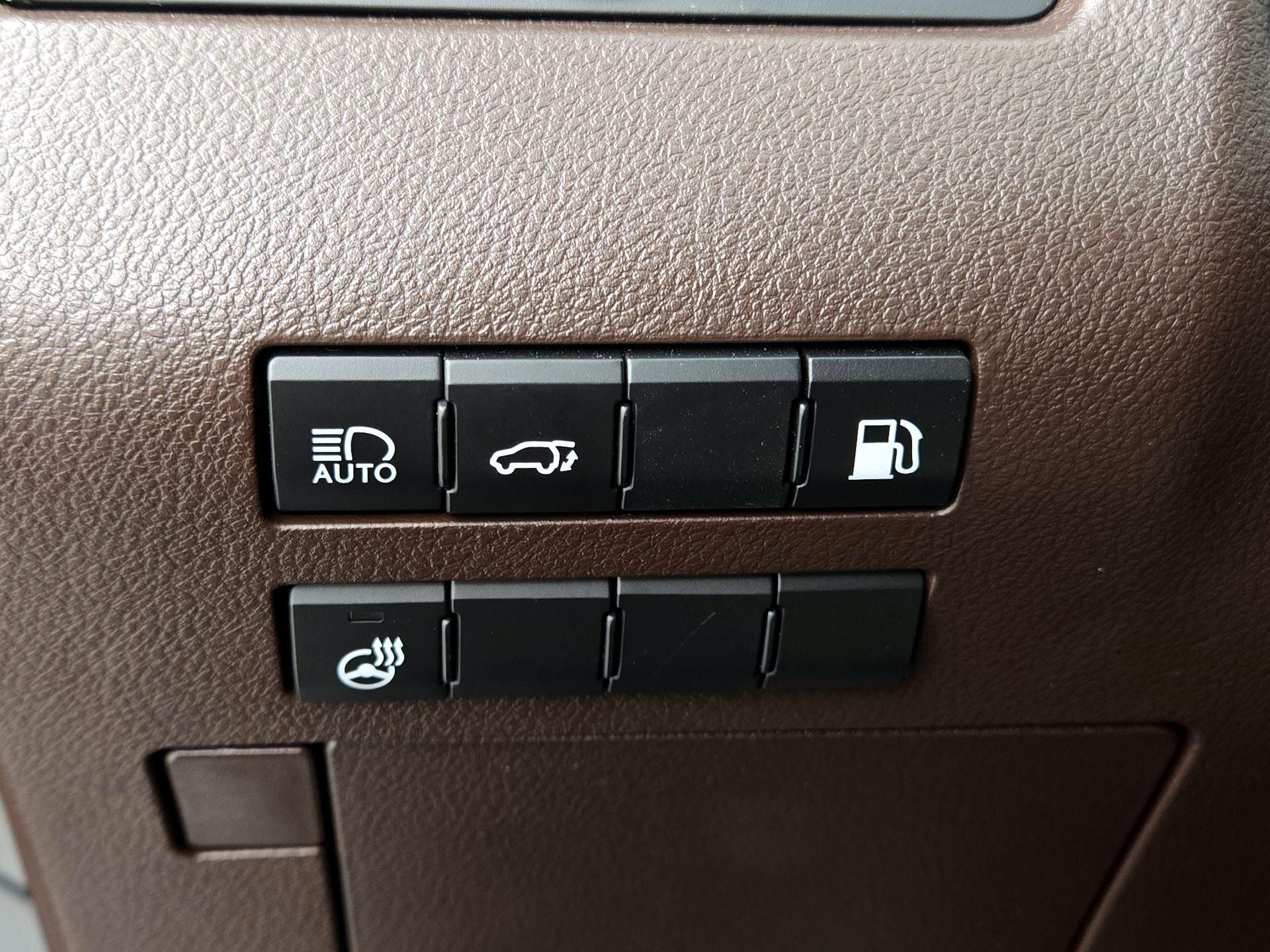 Thumbnail: 2017 Lexus RX - 13