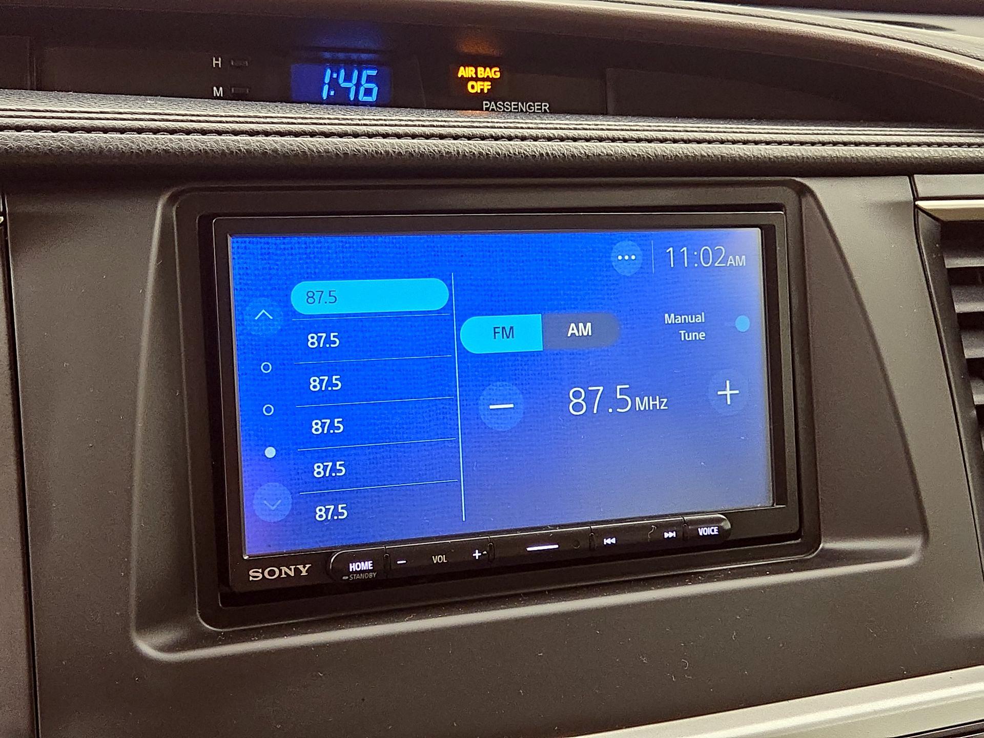 Thumbnail: 2016 Toyota Highlander - 15