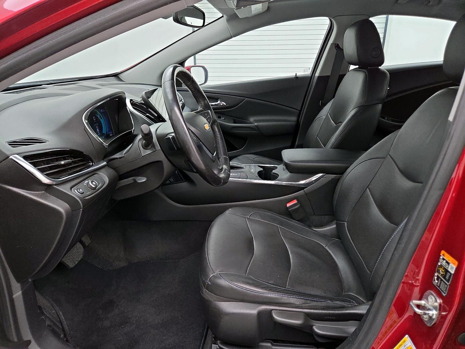 Thumbnail: 2018 Chevrolet Volt - 11