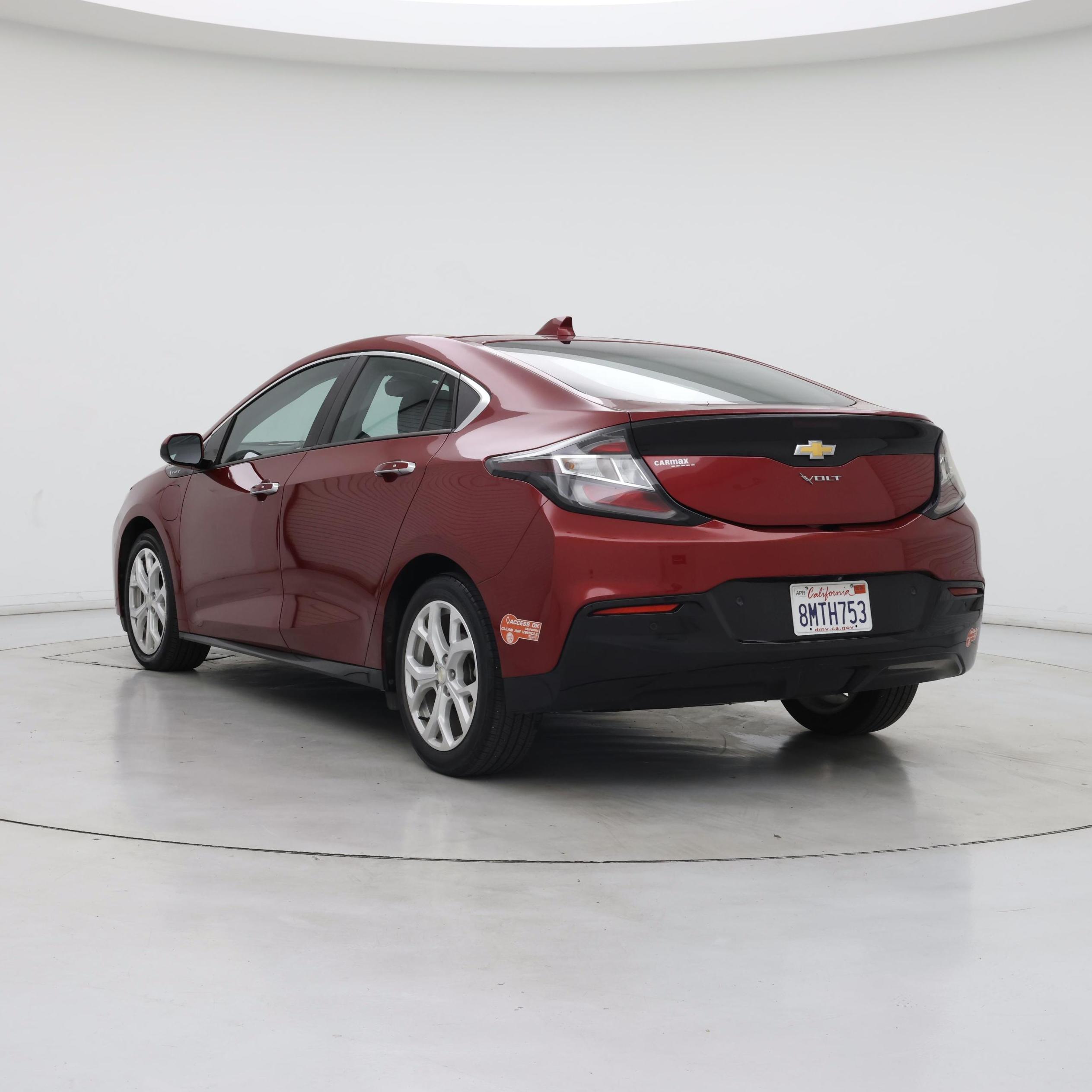 Thumbnail: 2018 Chevrolet Volt - 2