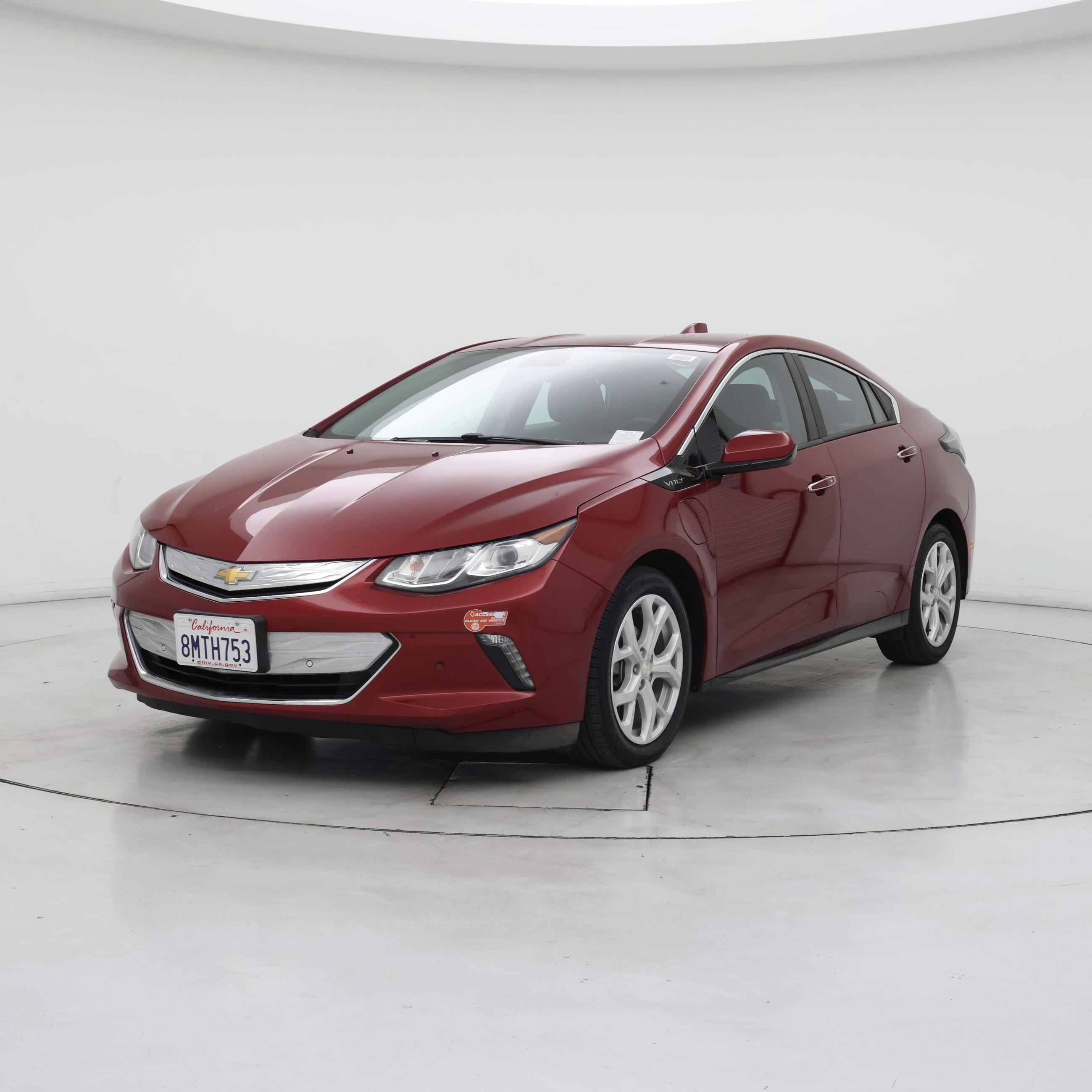 Thumbnail: 2018 Chevrolet Volt - 4