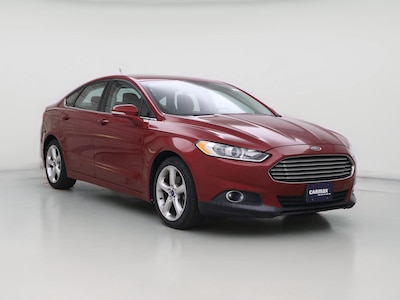 Red 2014 Ford Fusion SE