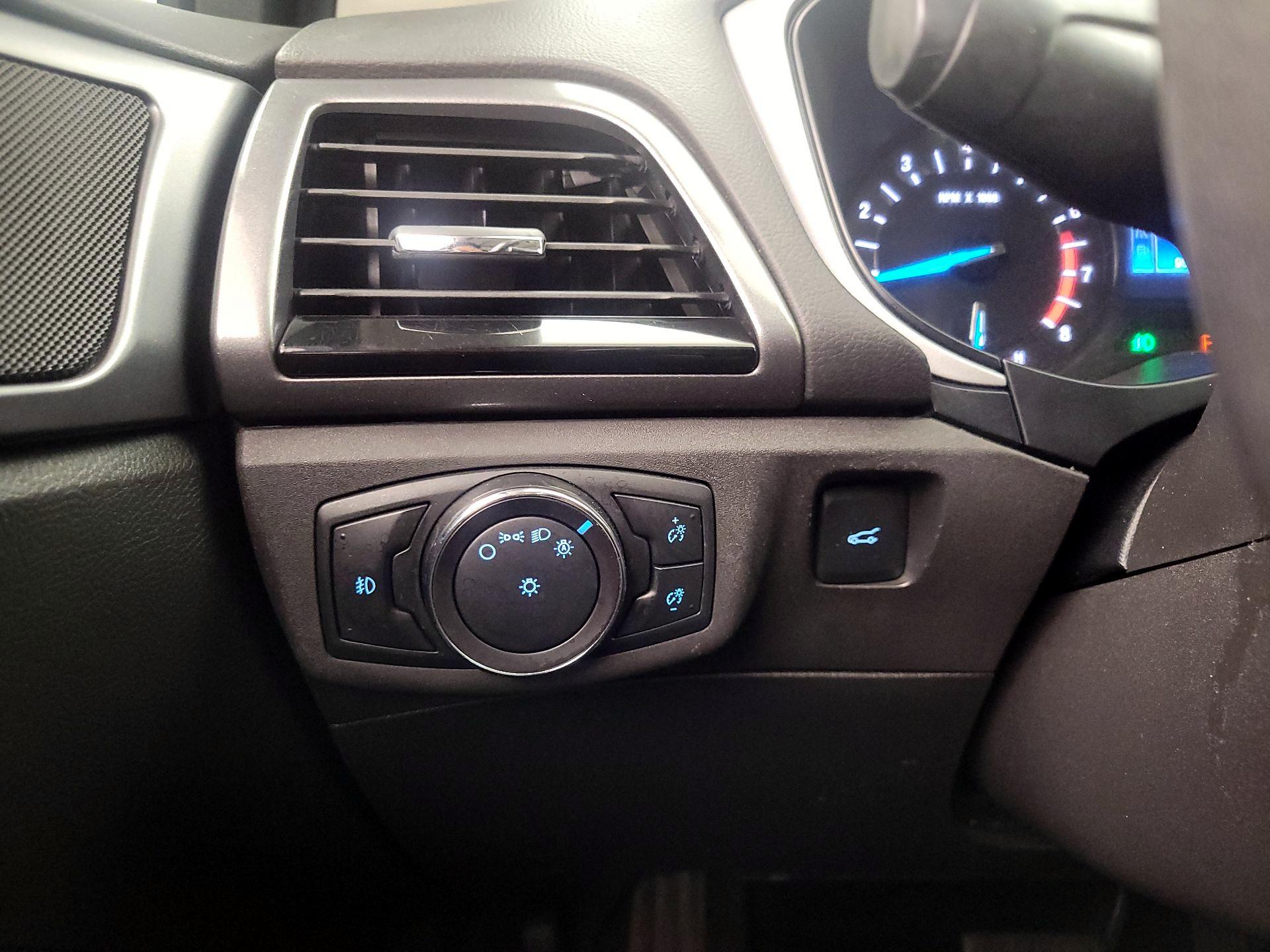 Thumbnail: 2014 Ford Fusion - 13