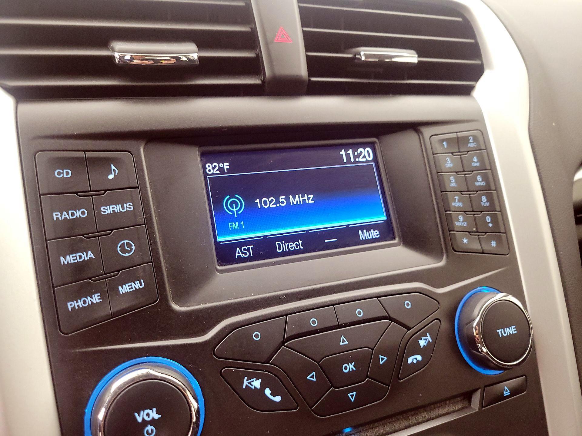 Thumbnail: 2014 Ford Fusion - 14