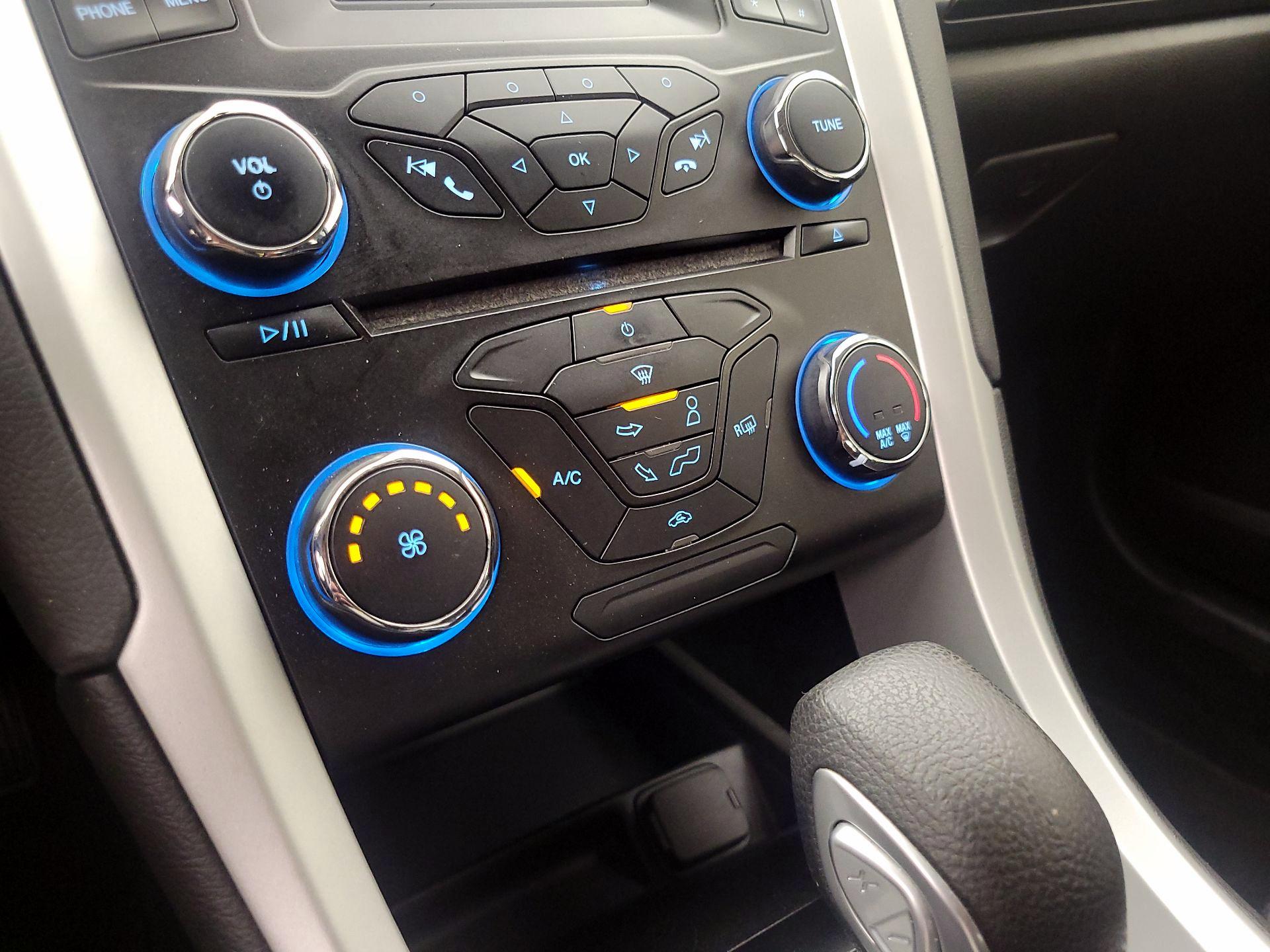 Thumbnail: 2014 Ford Fusion - 15