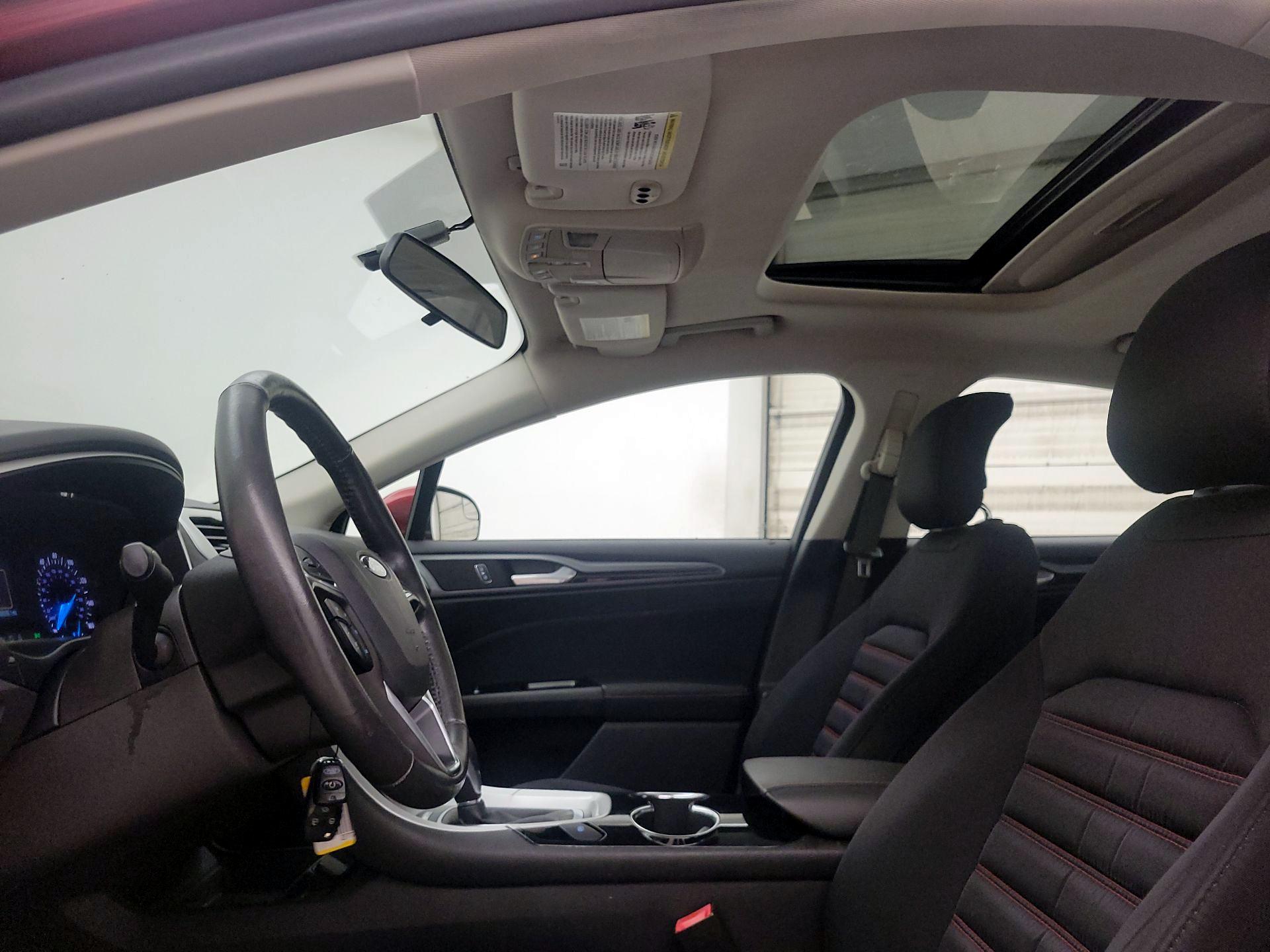 Thumbnail: 2014 Ford Fusion - 18