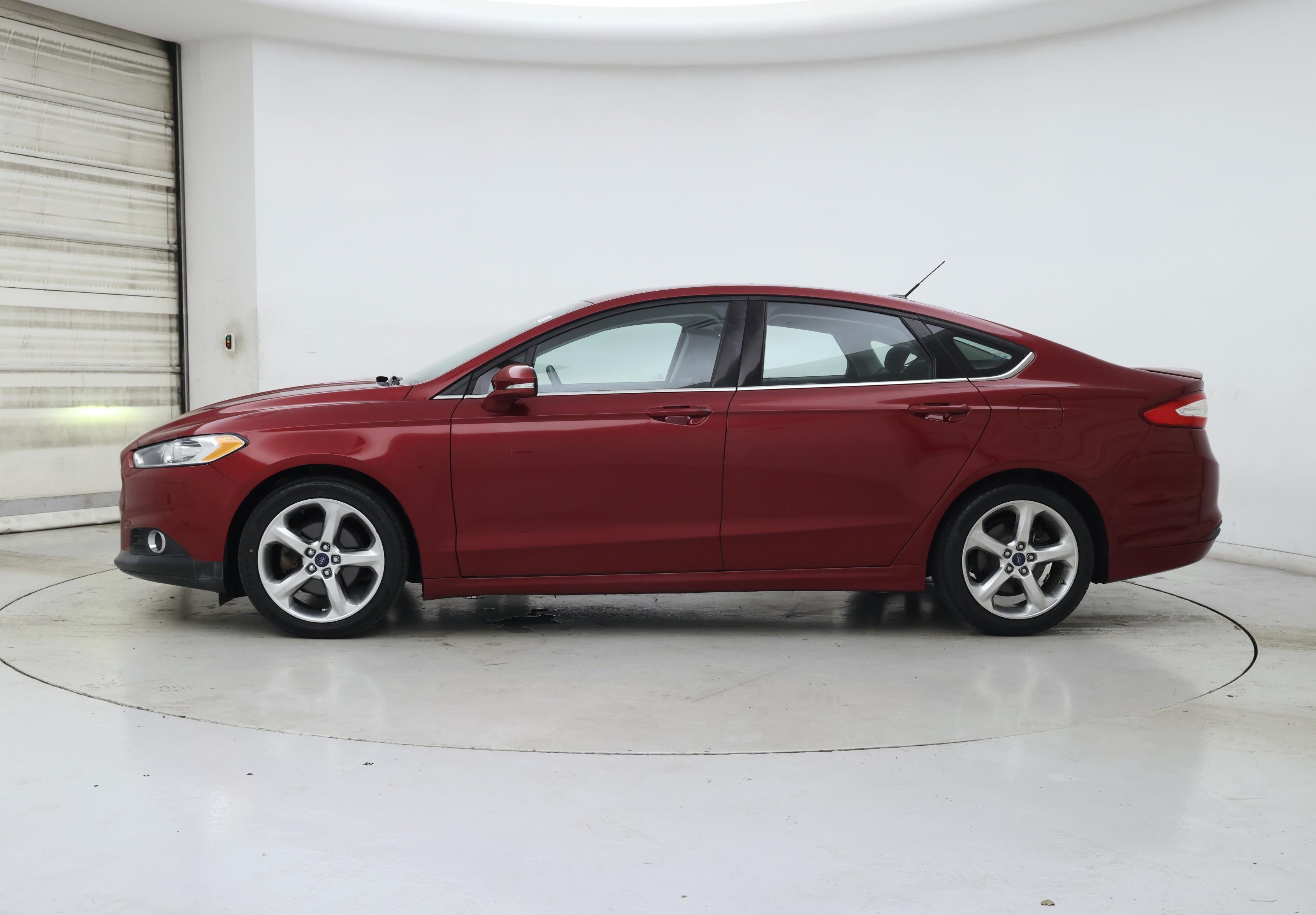 Thumbnail: 2014 Ford Fusion - 3