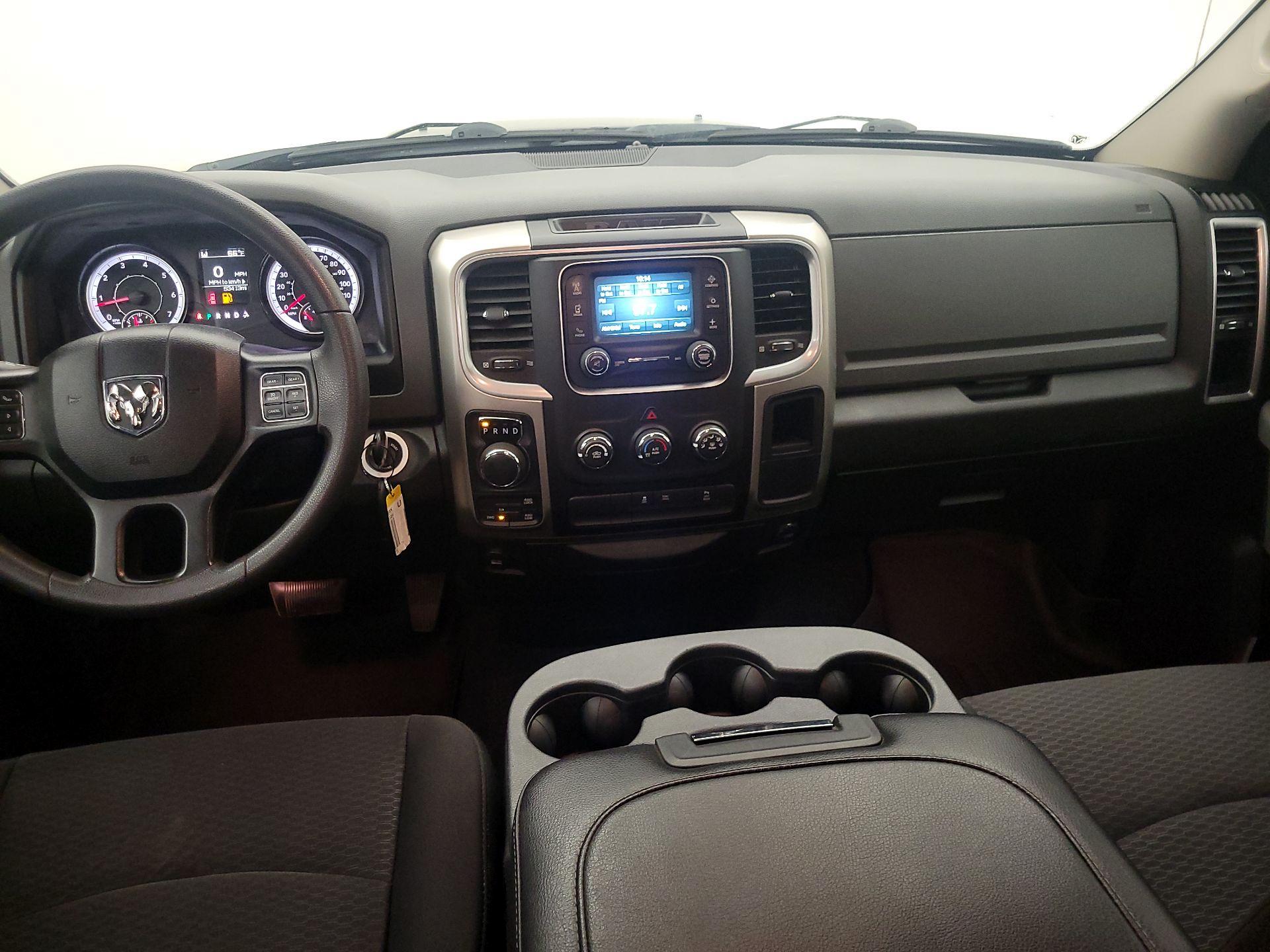 Thumbnail: 2019 RAM 1500 Classic - 9
