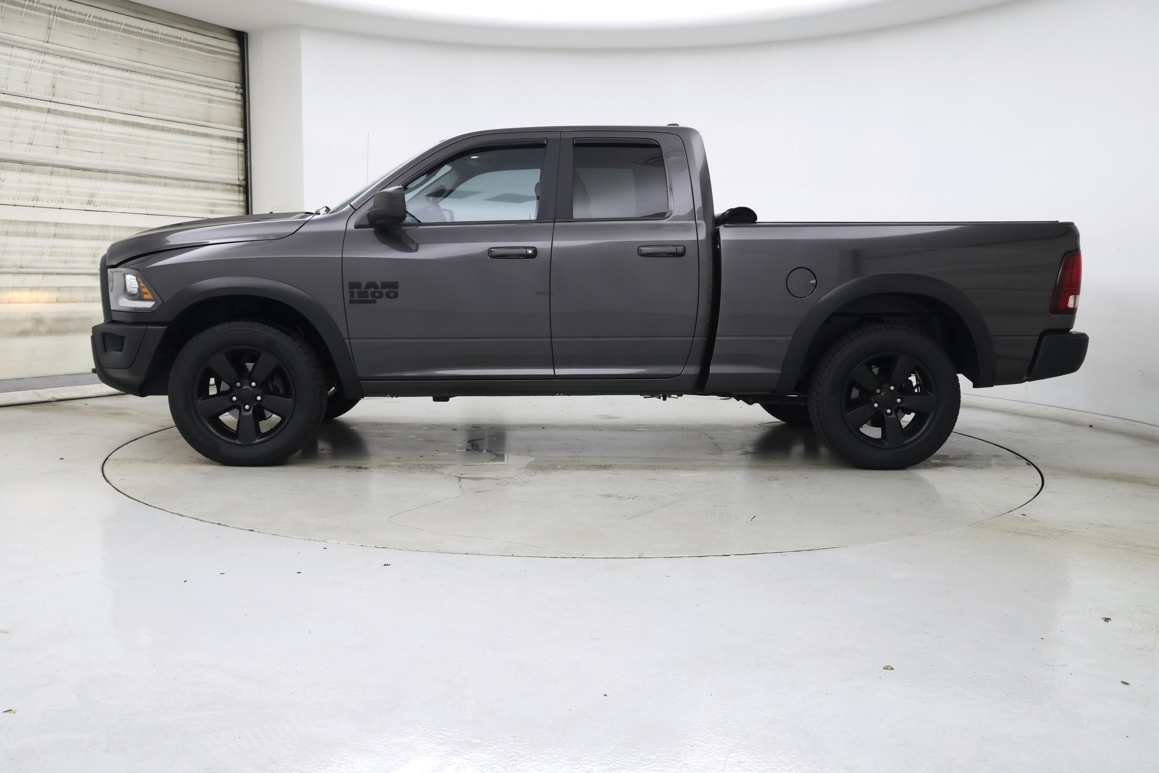 Thumbnail: 2019 RAM 1500 Classic - 3