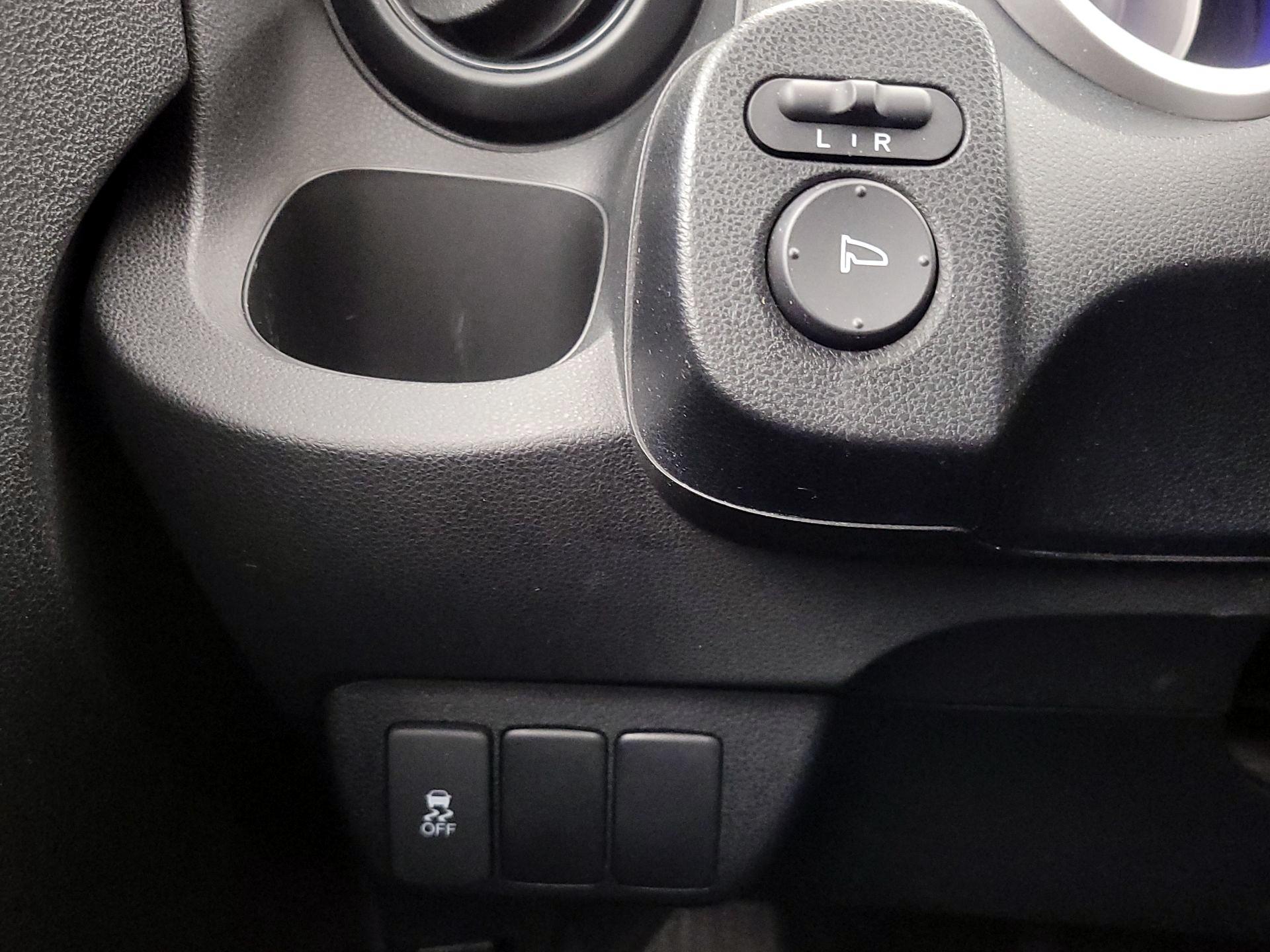 Thumbnail: 2013 Honda Fit - 13