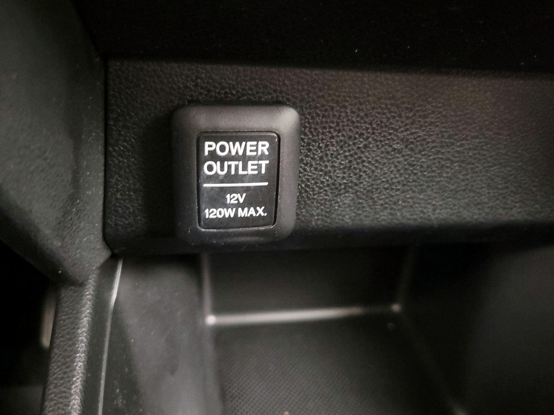 Thumbnail: 2013 Honda Fit - 17