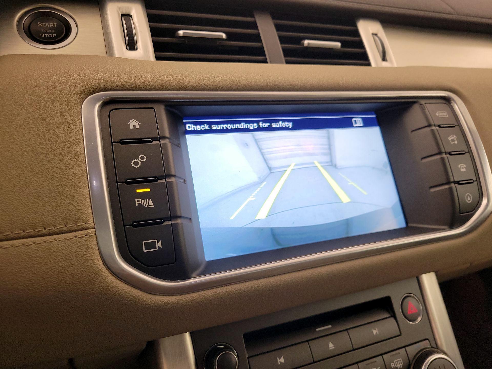Thumbnail: 2016 Land Rover Range Rover Evoque - 14