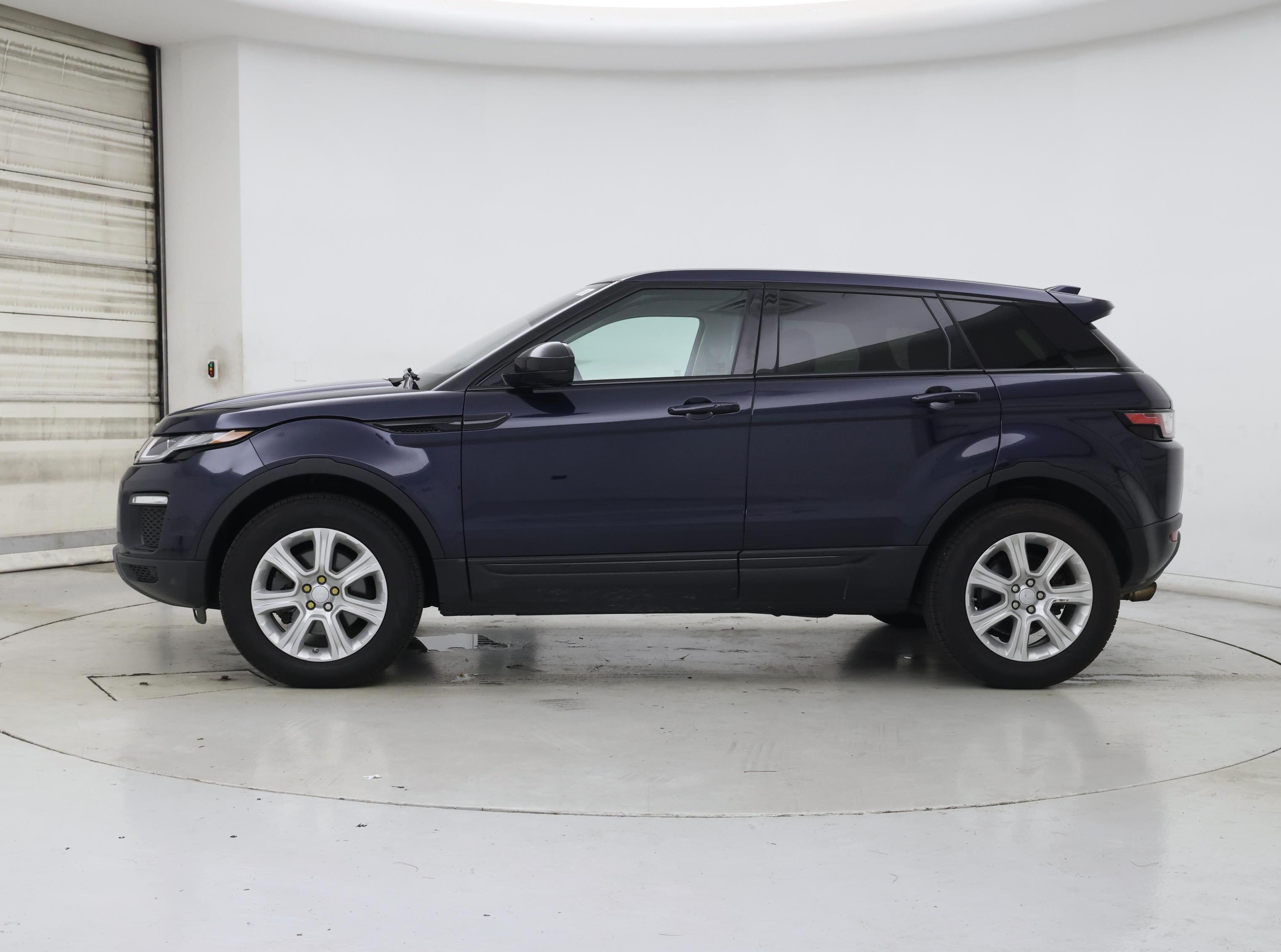 Thumbnail: 2016 Land Rover Range Rover Evoque - 3