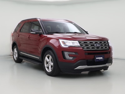 Red 2017 Ford Explorer XLT