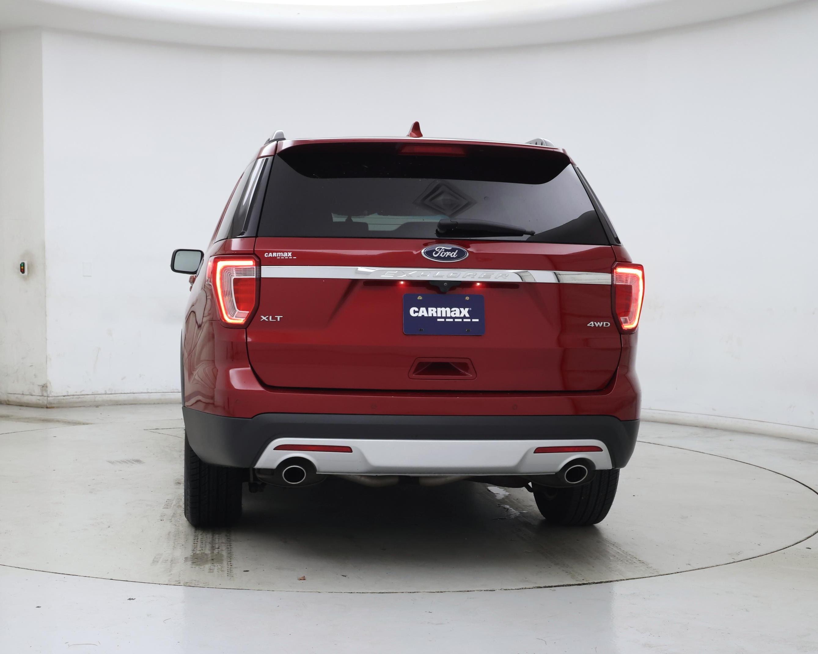 Thumbnail: 2017 Ford Explorer - 6