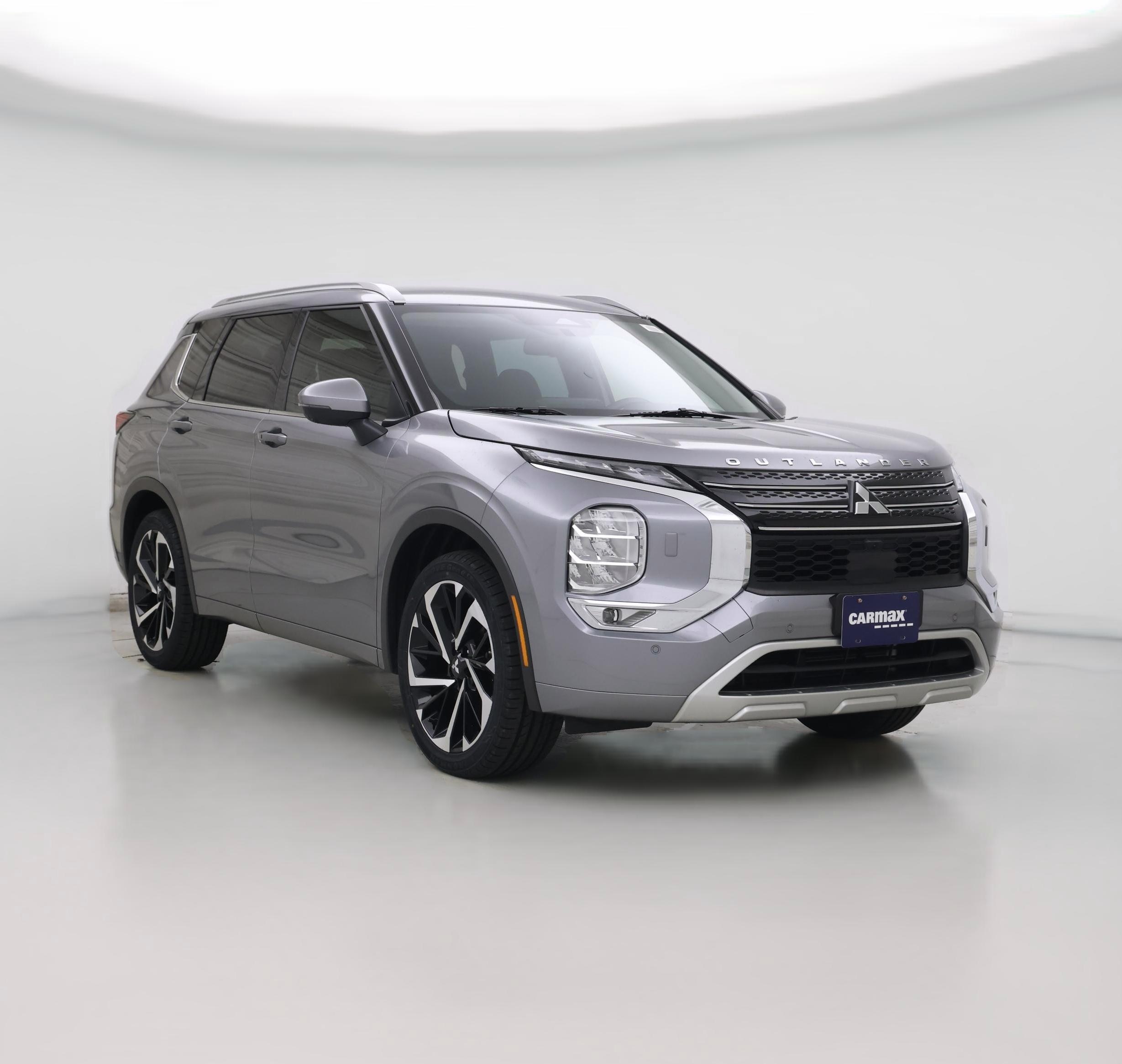 Thumbnail: 2022 Mitsubishi Outlander - 1