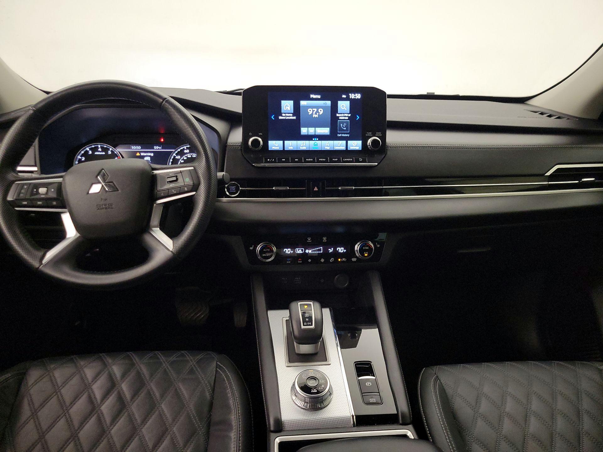 Thumbnail: 2022 Mitsubishi Outlander - 9