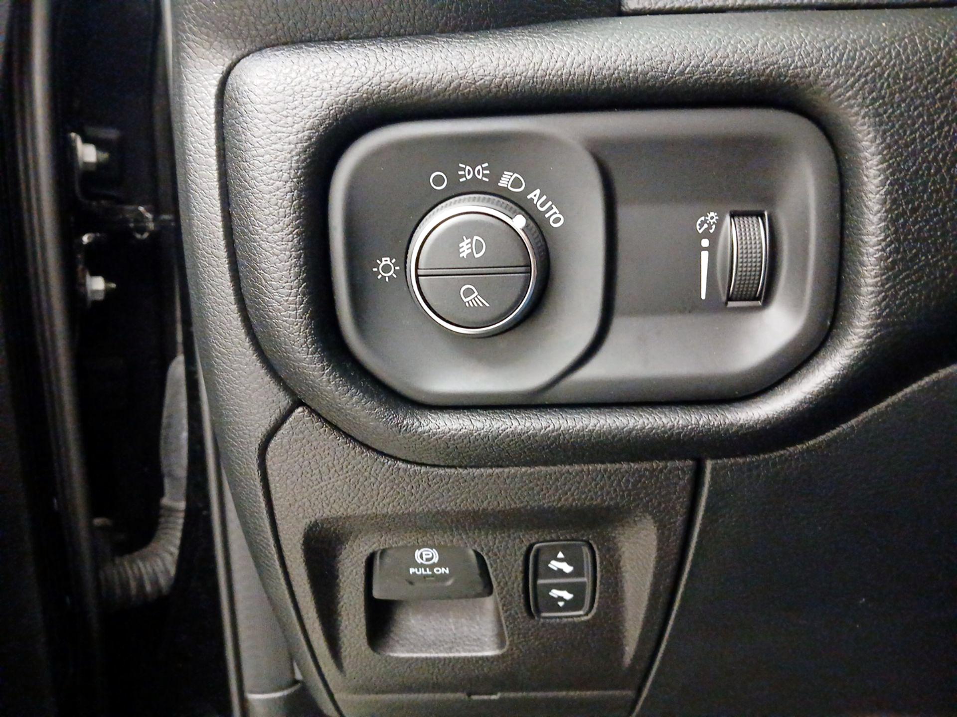 Thumbnail: 2022 RAM 1500 - 13