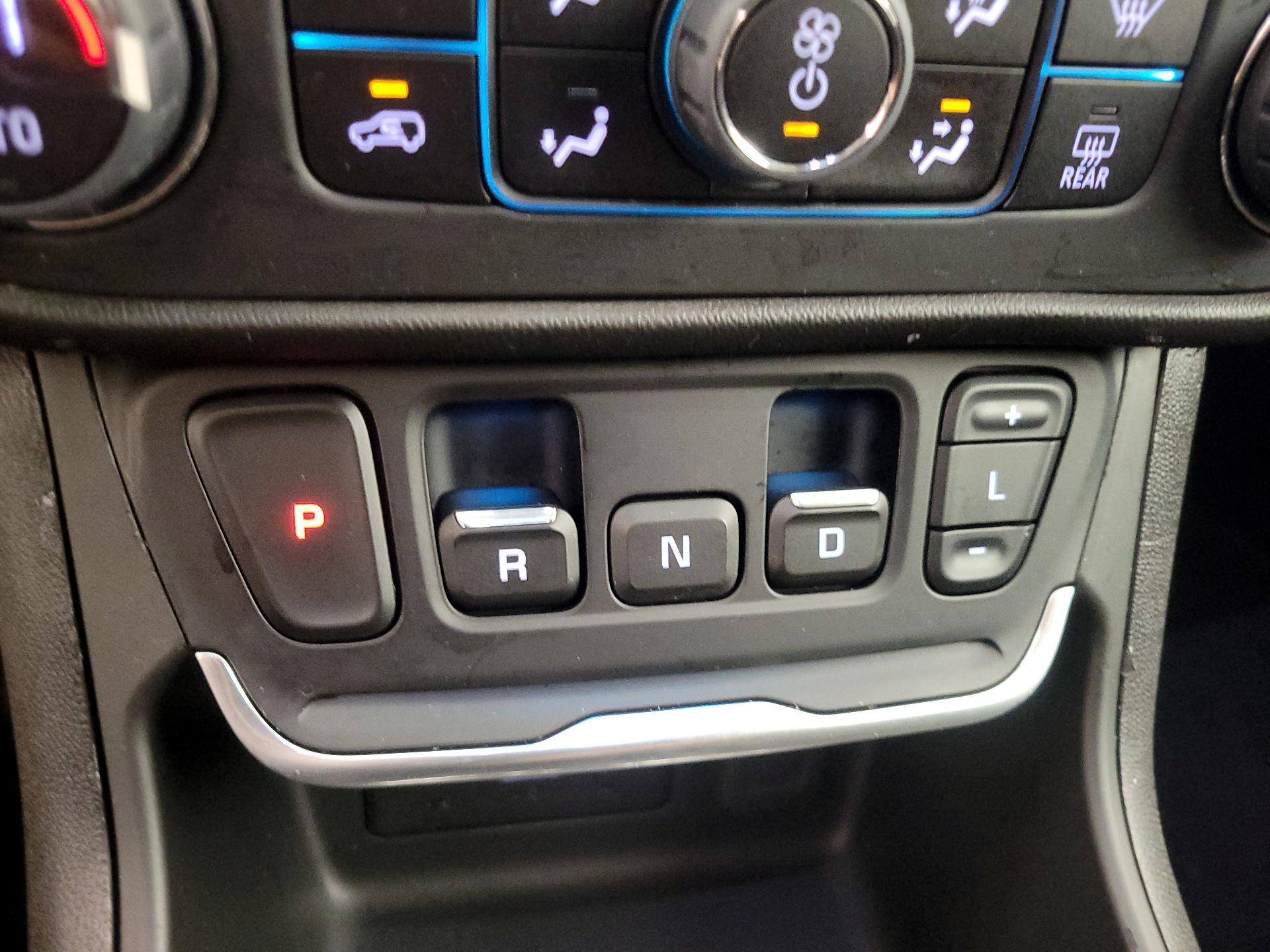 Thumbnail: 2019 GMC Terrain - 17