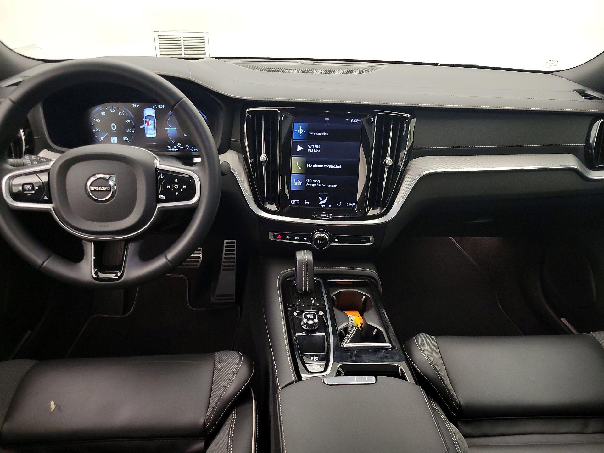 Thumbnail: 2022 Volvo S60 - 9