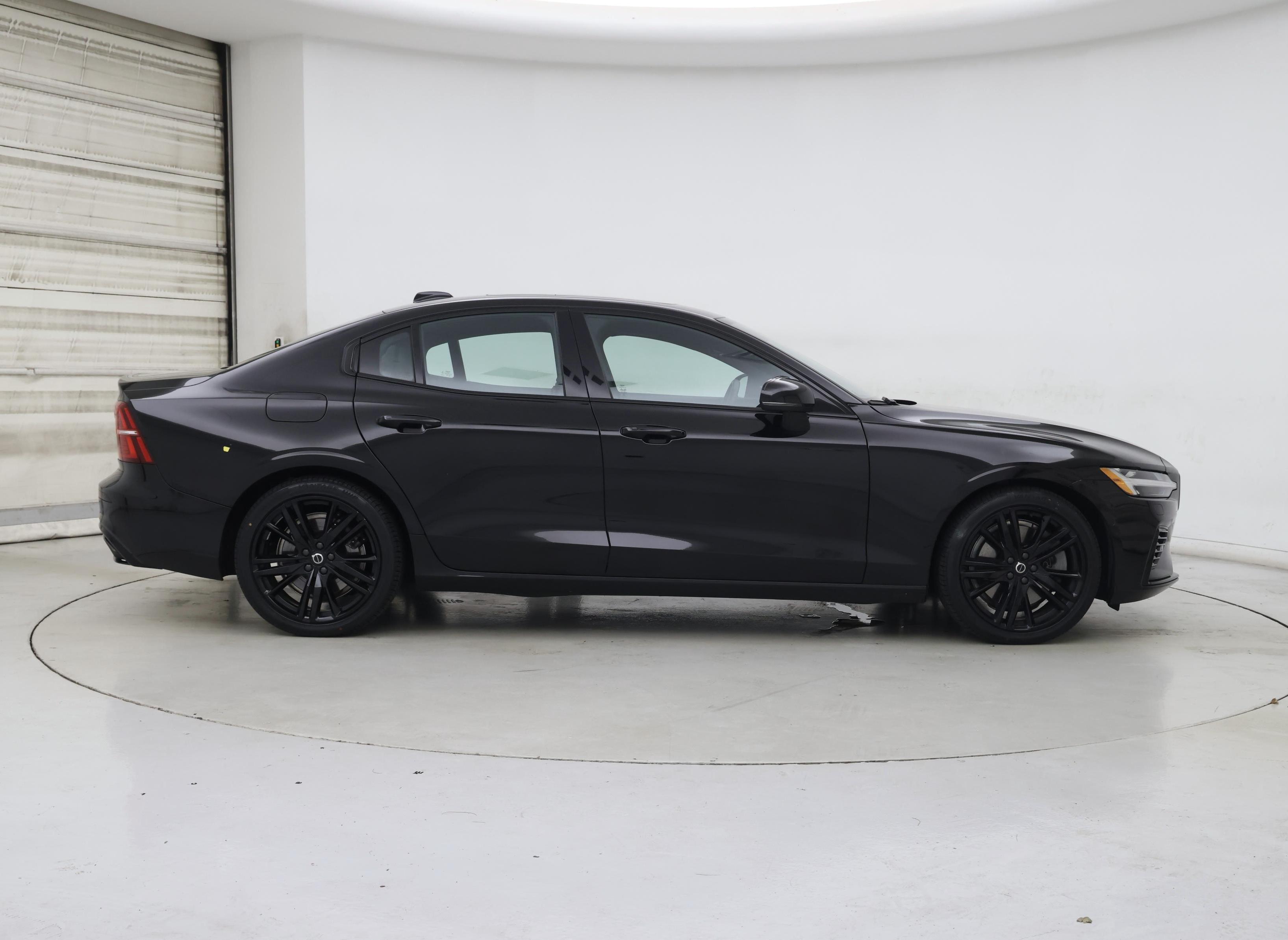 Thumbnail: 2022 Volvo S60 - 7