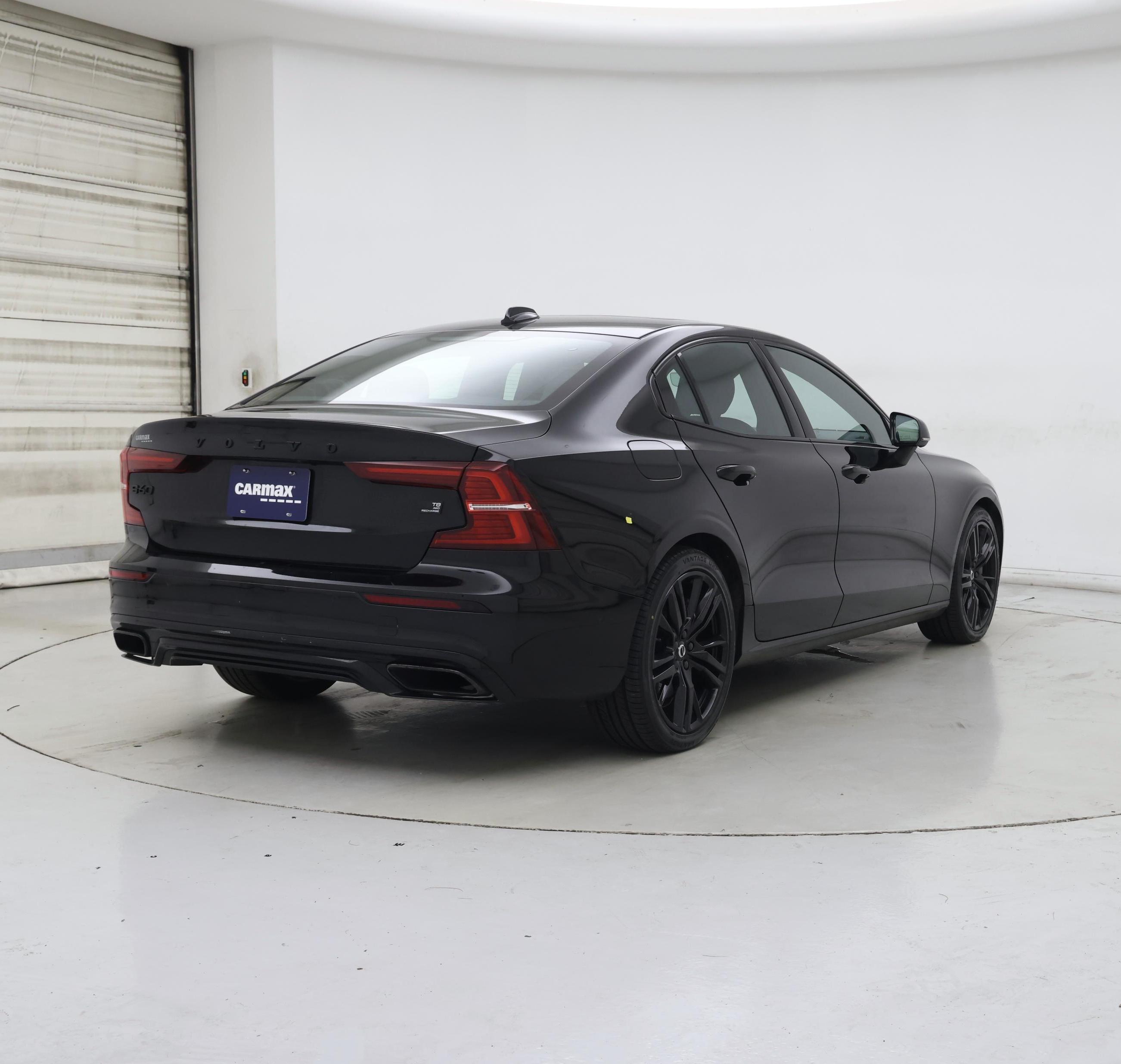 Thumbnail: 2022 Volvo S60 - 8