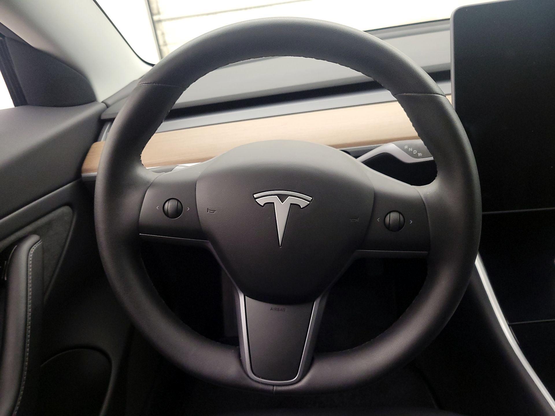 Thumbnail: 2019 Tesla Model 3 - 10