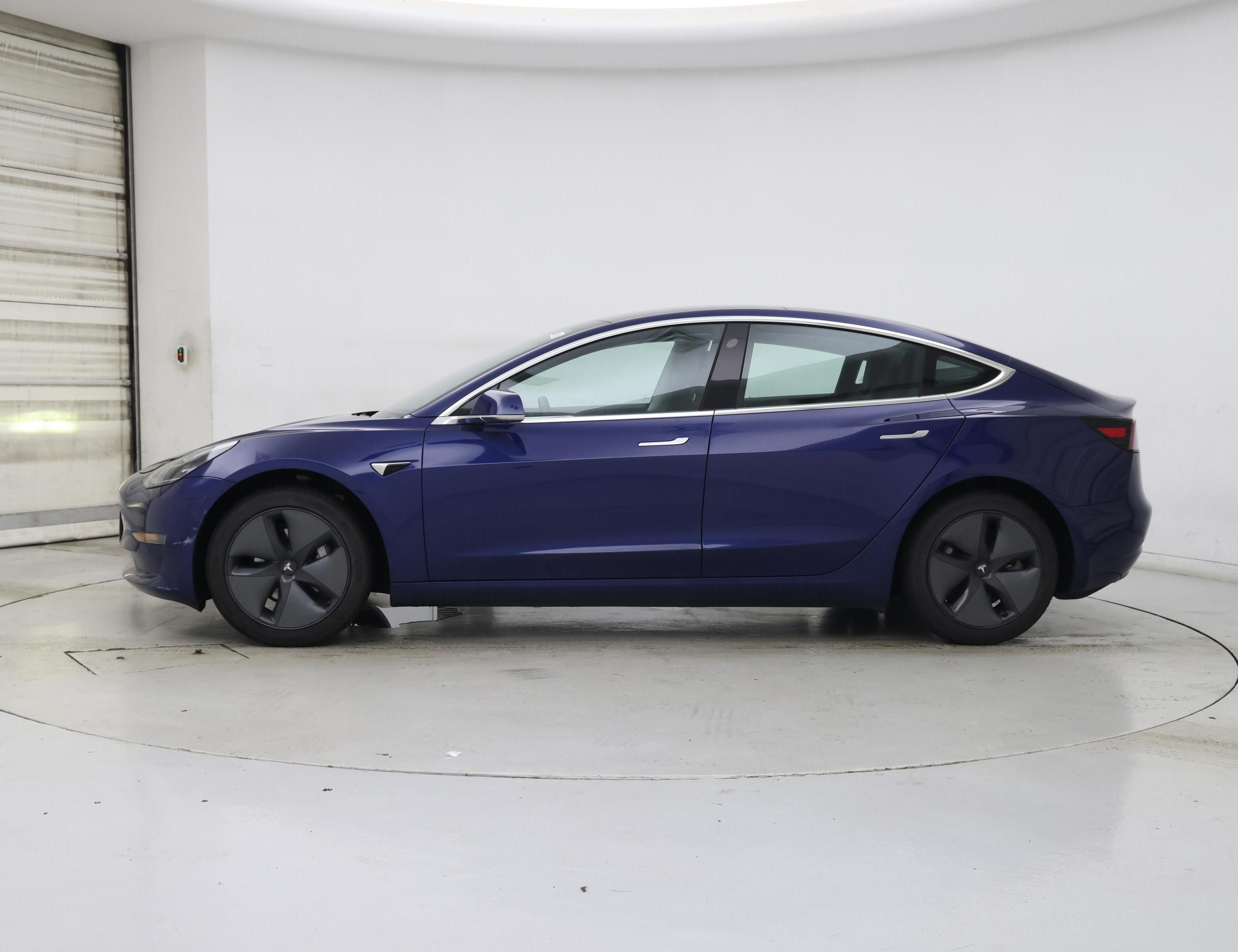 Thumbnail: 2019 Tesla Model 3 - 3