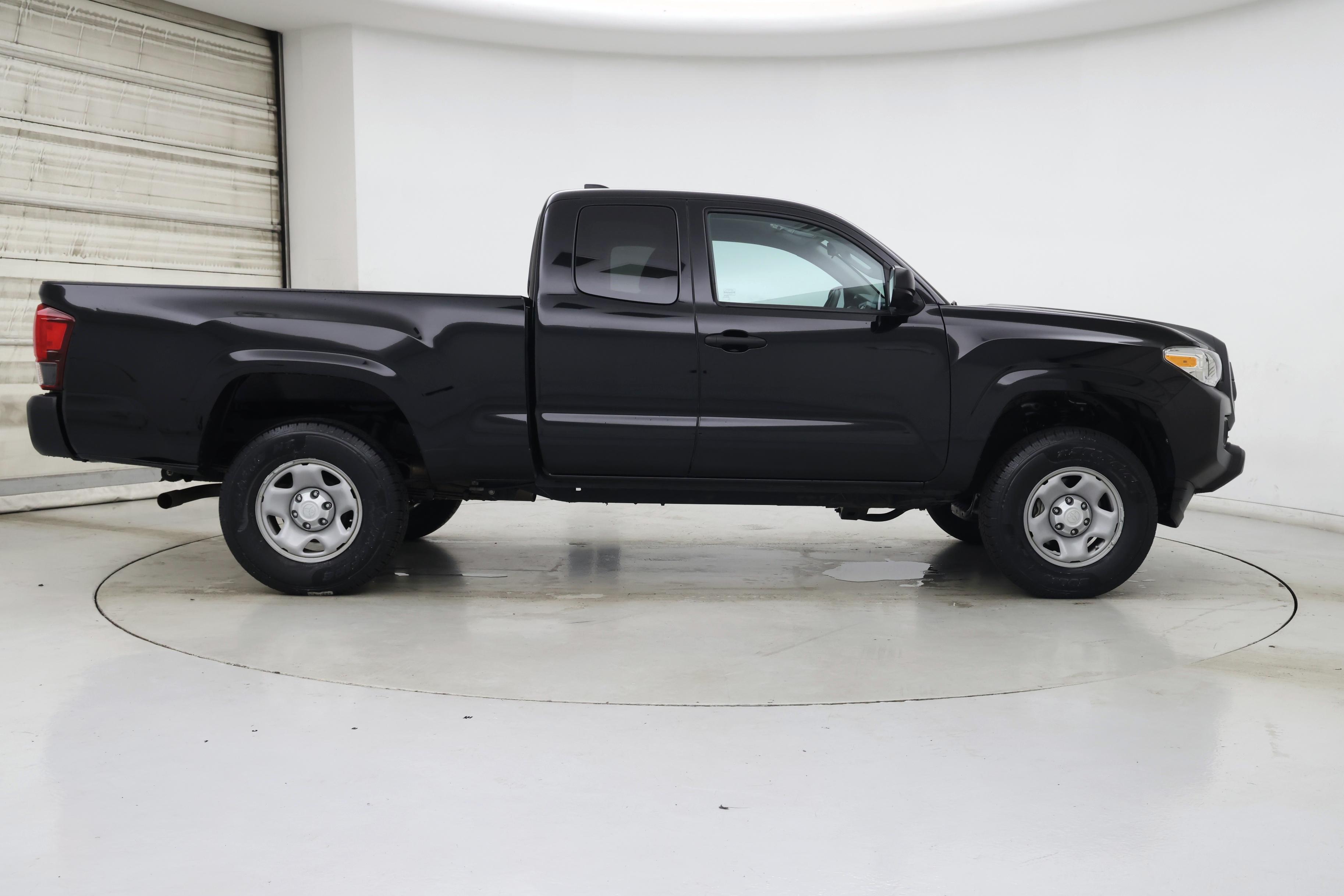 Thumbnail: 2022 Toyota Tacoma - 7