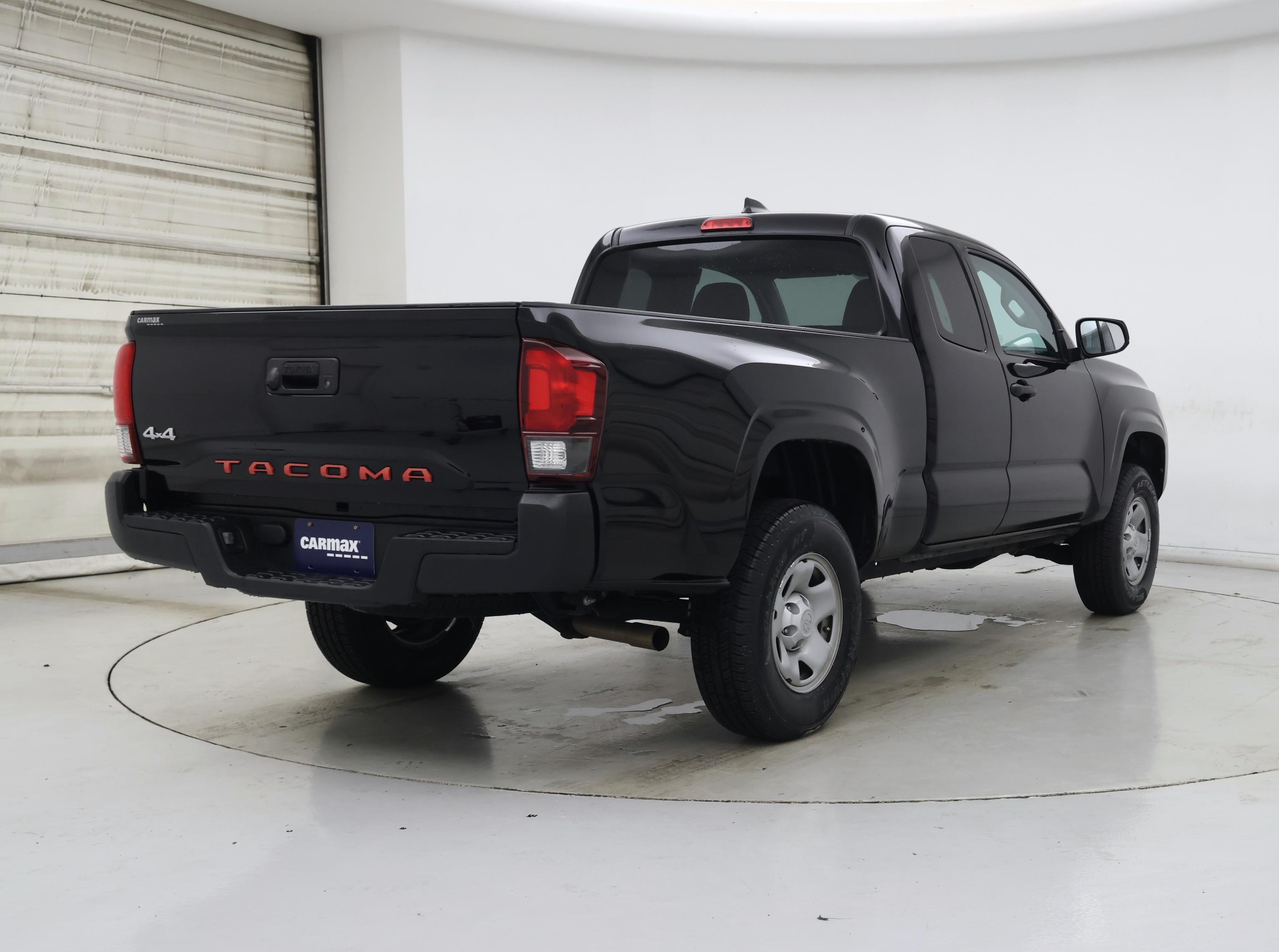 Thumbnail: 2022 Toyota Tacoma - 8