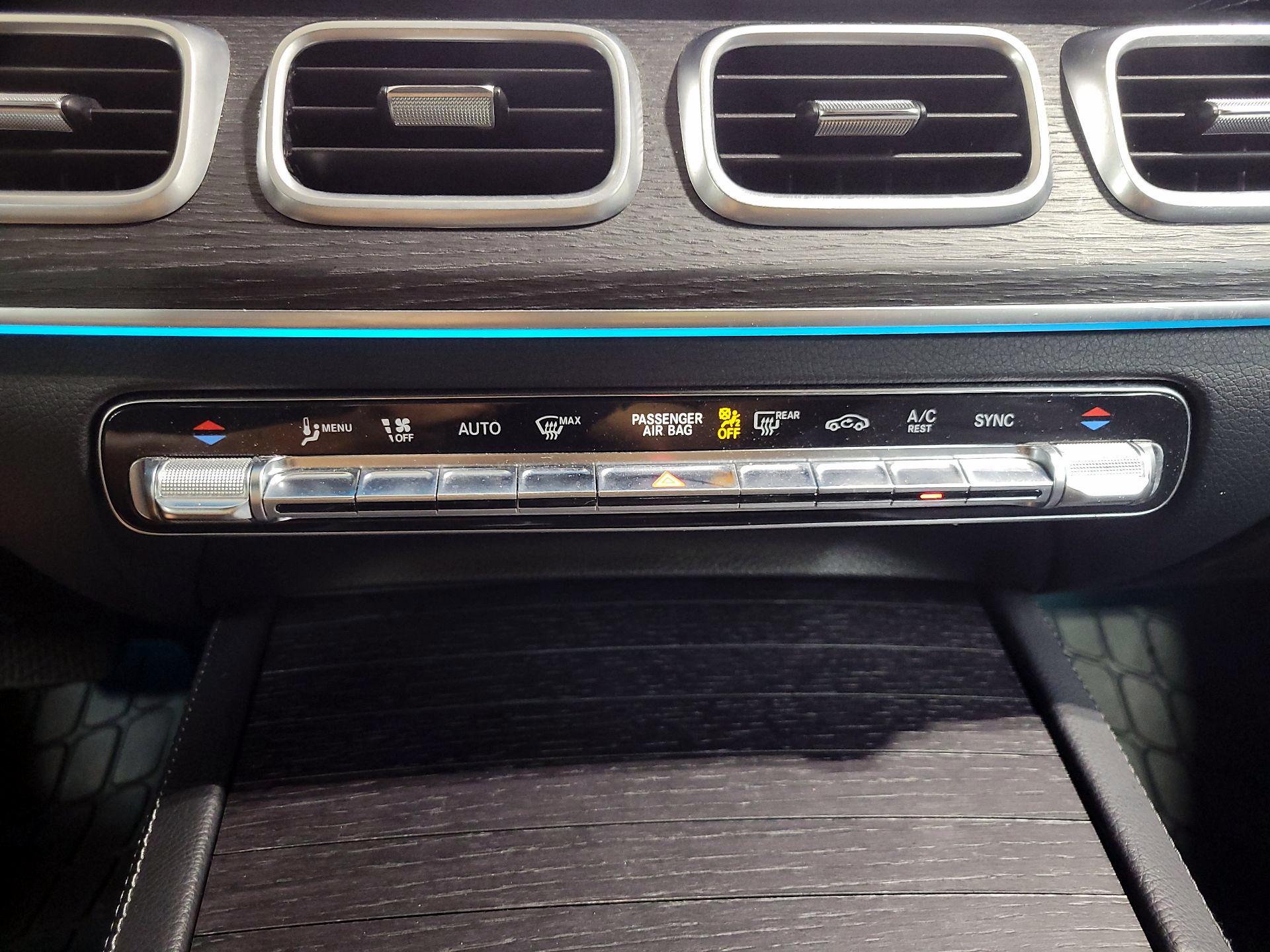 Thumbnail: 2022 Mercedes-Benz GLS - 17