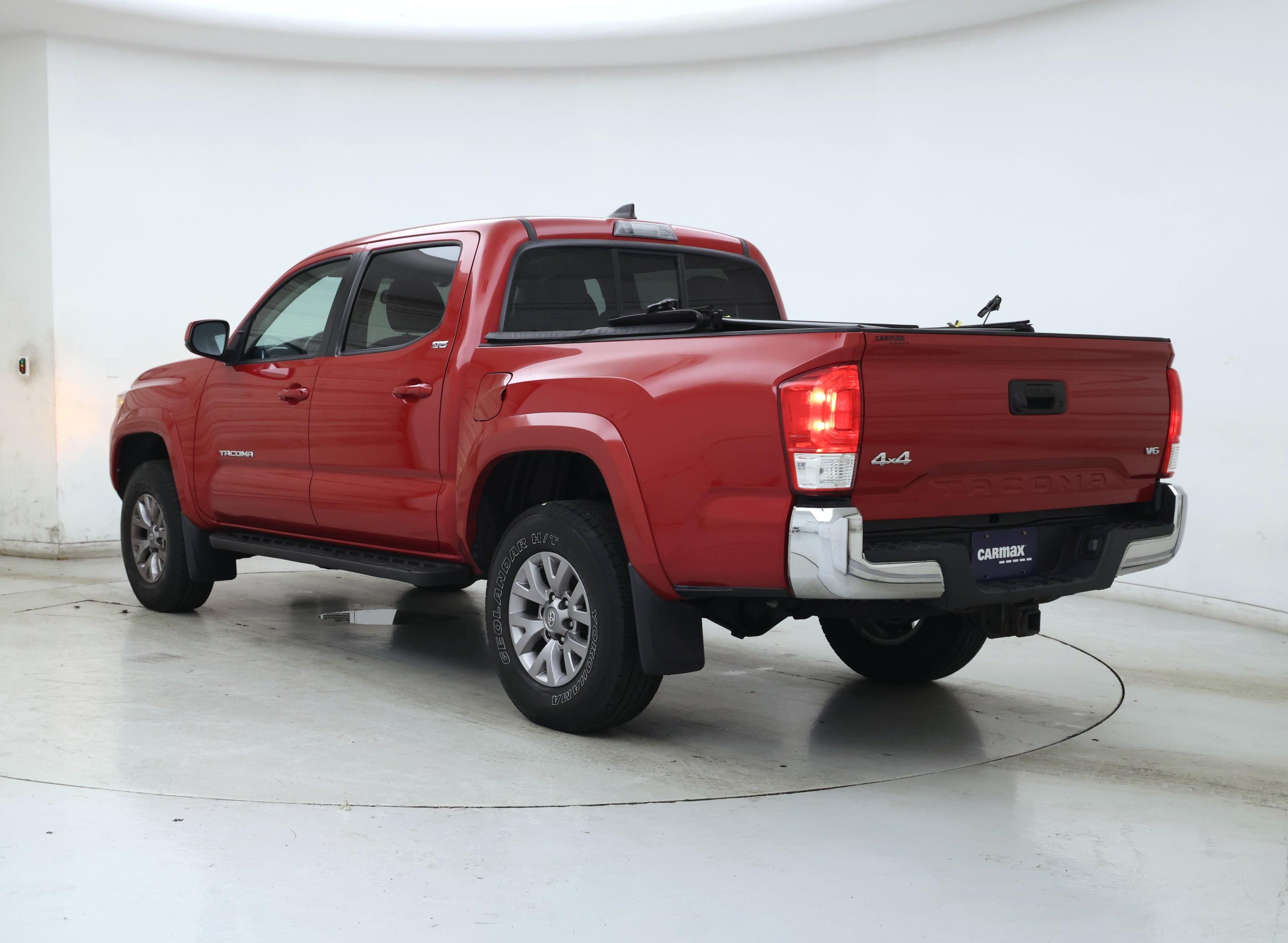 Thumbnail: 2017 Toyota Tacoma - 2