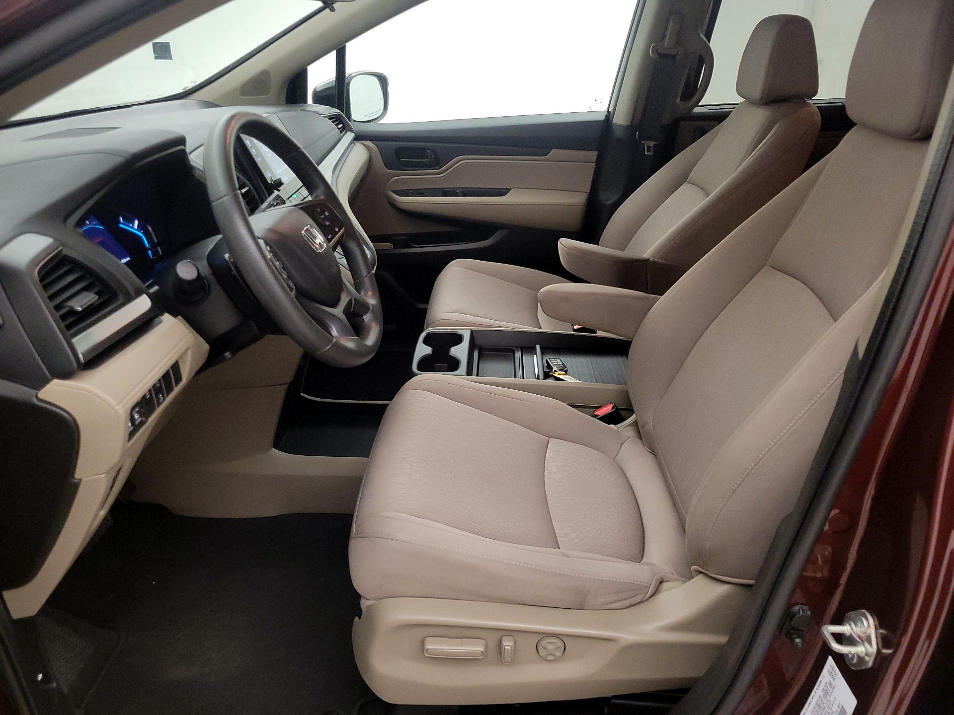 Thumbnail: 2019 Honda Odyssey - 9