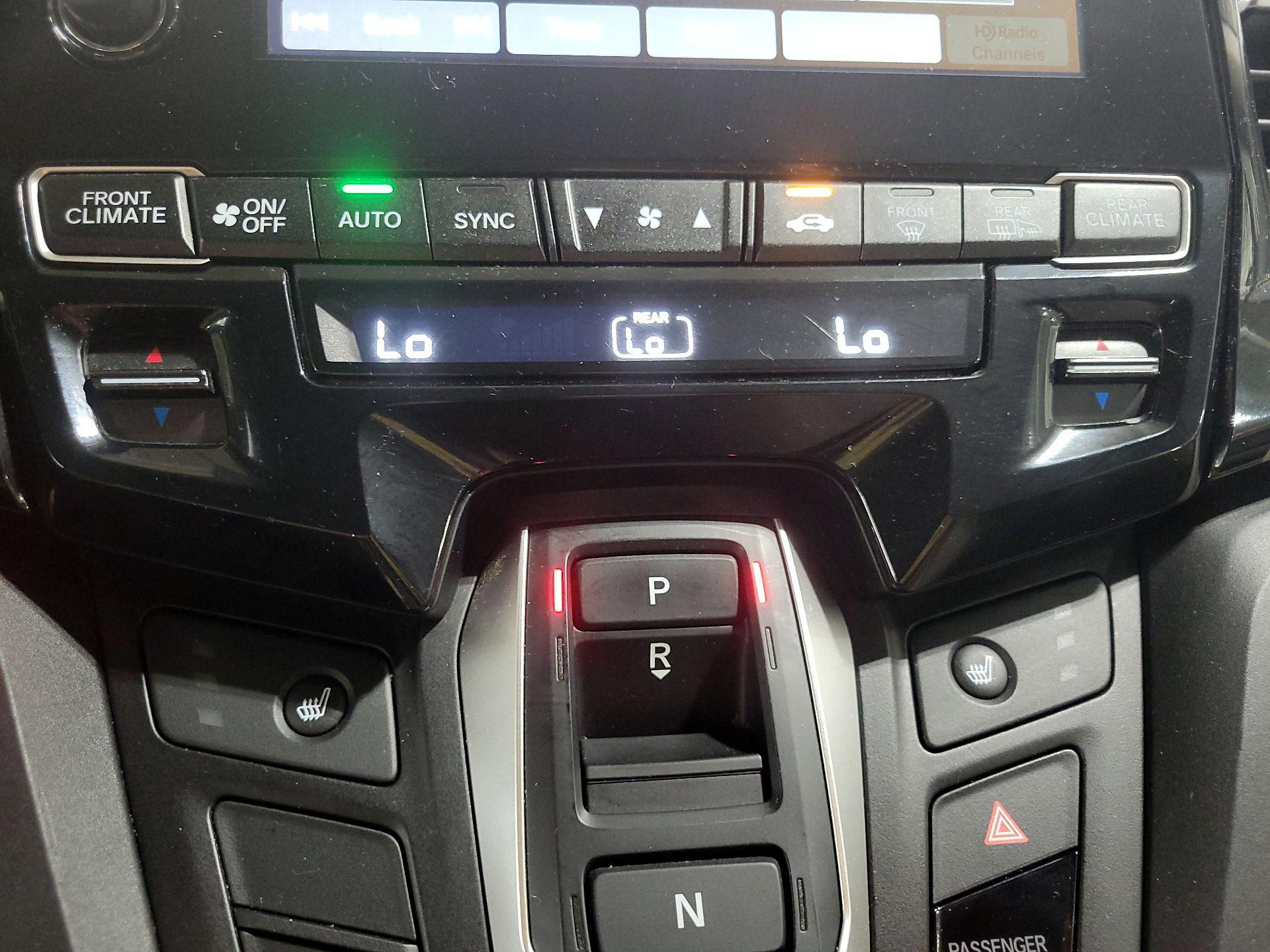 Thumbnail: 2019 Honda Odyssey - 14