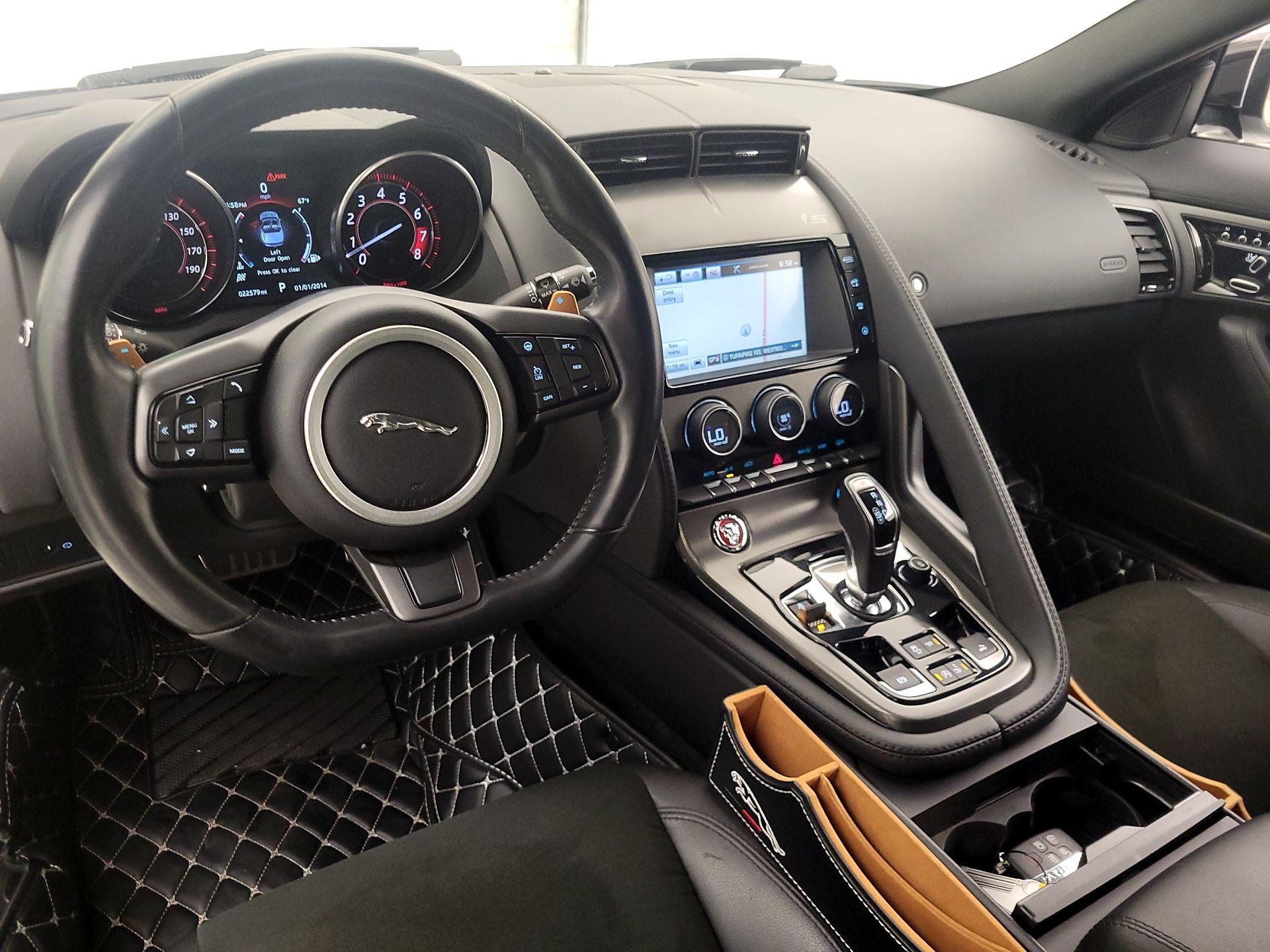 Thumbnail: 2017 Jaguar F-Type - 9