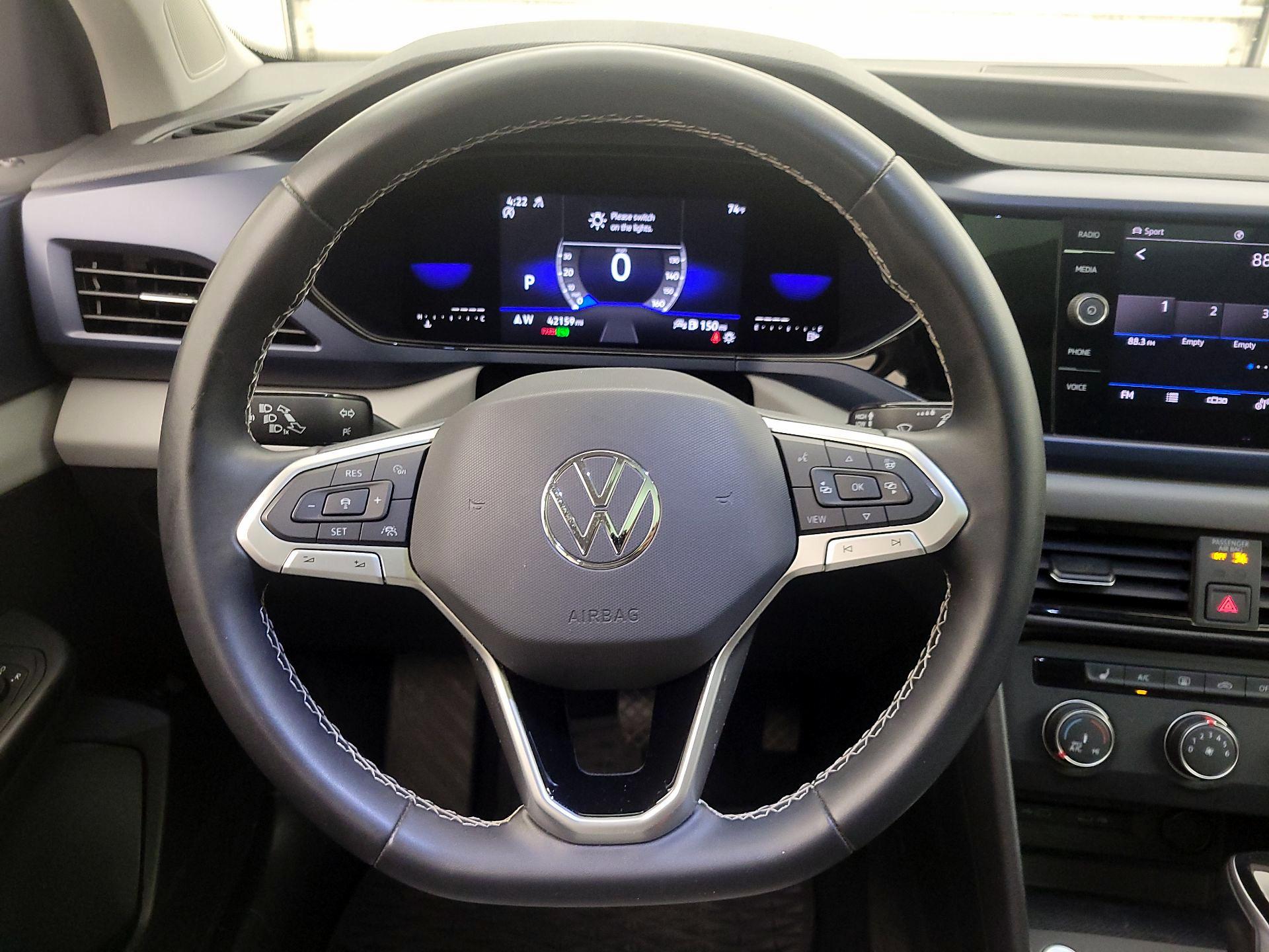 Thumbnail: 2022 Volkswagen Taos - 10